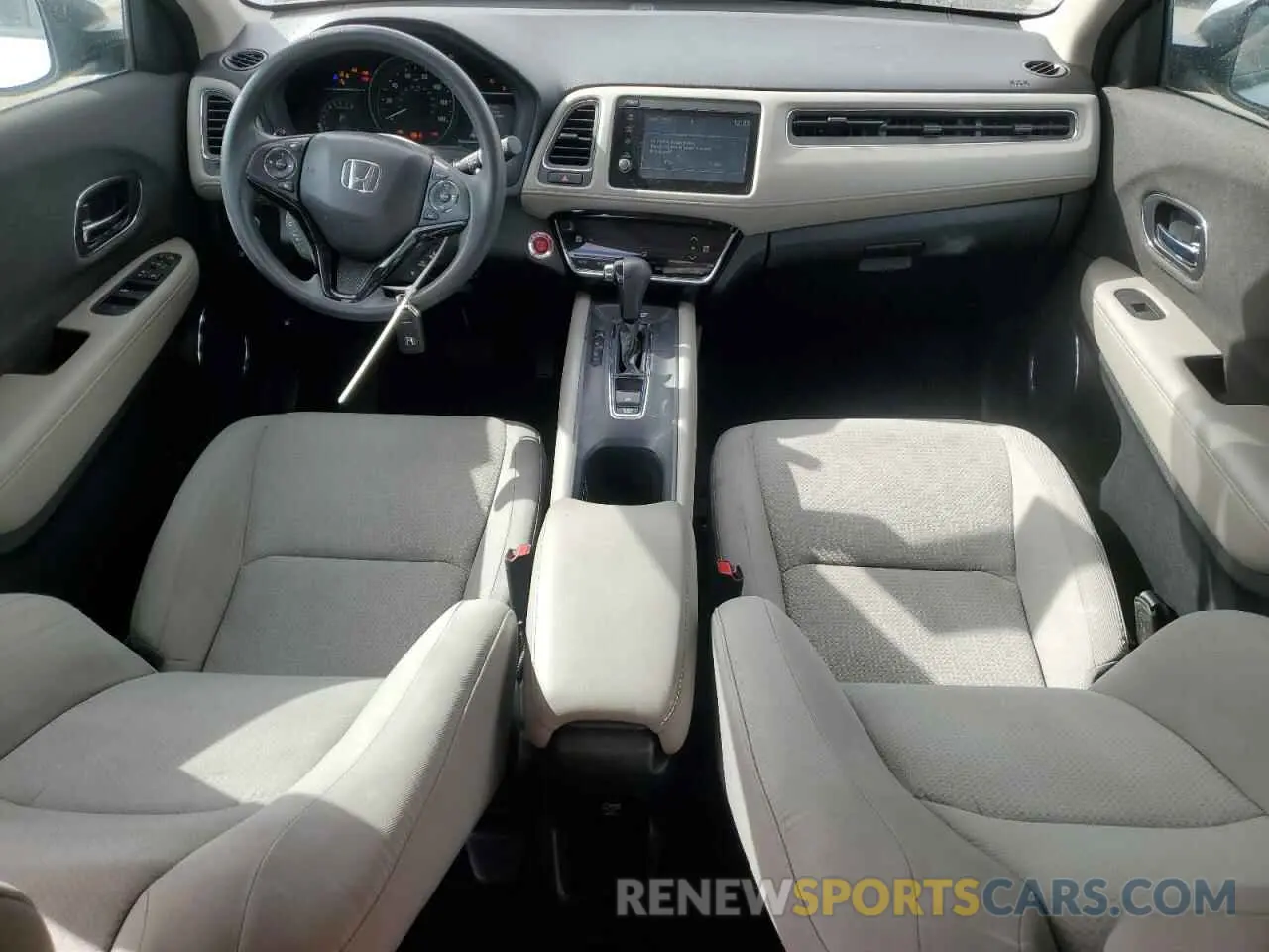 8 fotografías del automóvil dañado 3CZRU5H5XKM729996 HONDA HR-V 2019