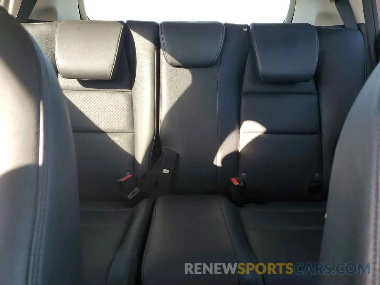 10 fotografías del automóvil dañado 3CZRU5H70KM715719 HONDA HR-V 2019