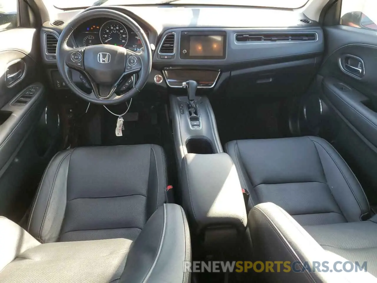 8 fotografías del automóvil dañado 3CZRU5H70KM715719 HONDA HR-V 2019