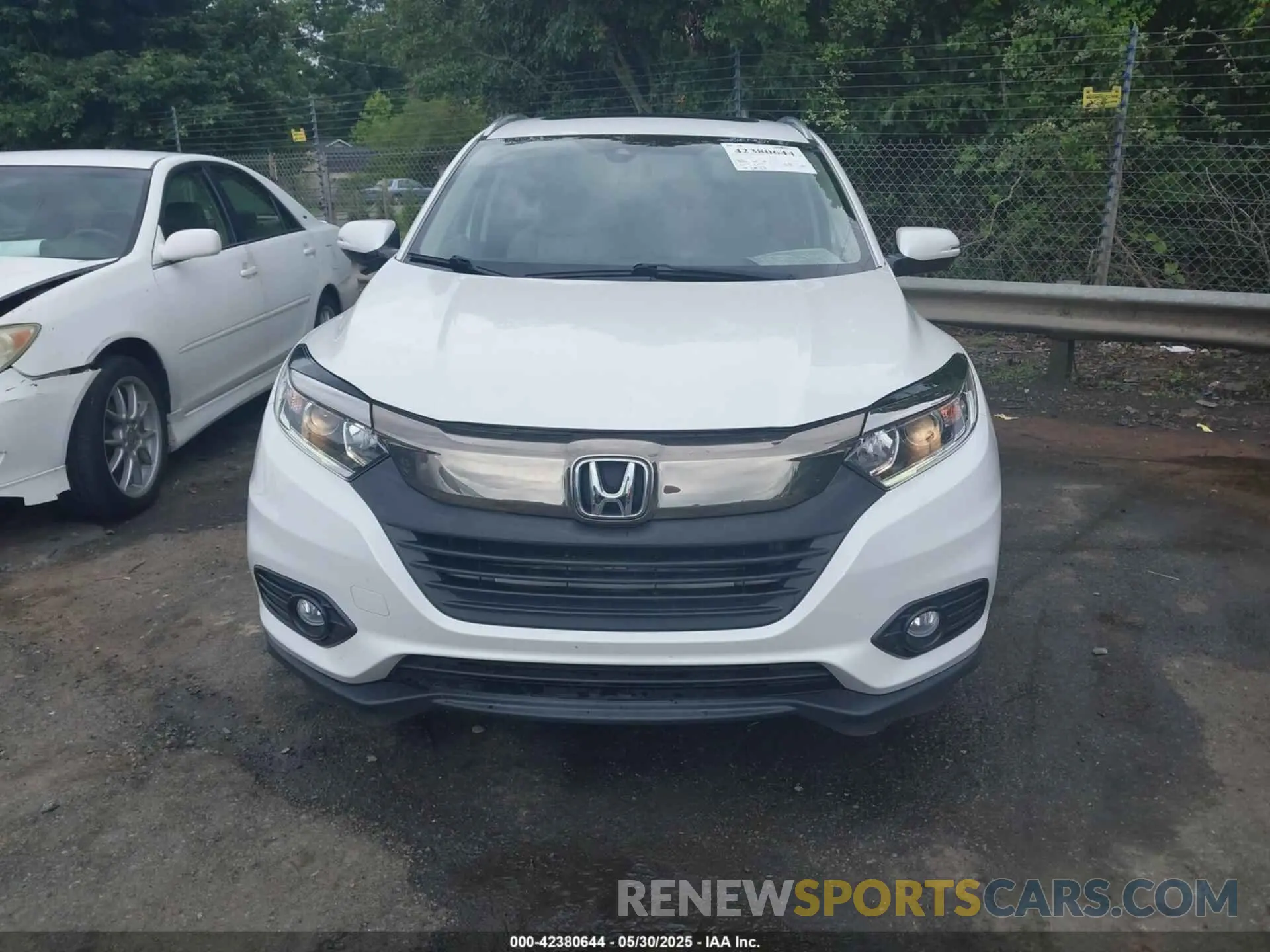 12 fotografías del automóvil dañado 3CZRU5H72KM708271 HONDA HR-V 2019