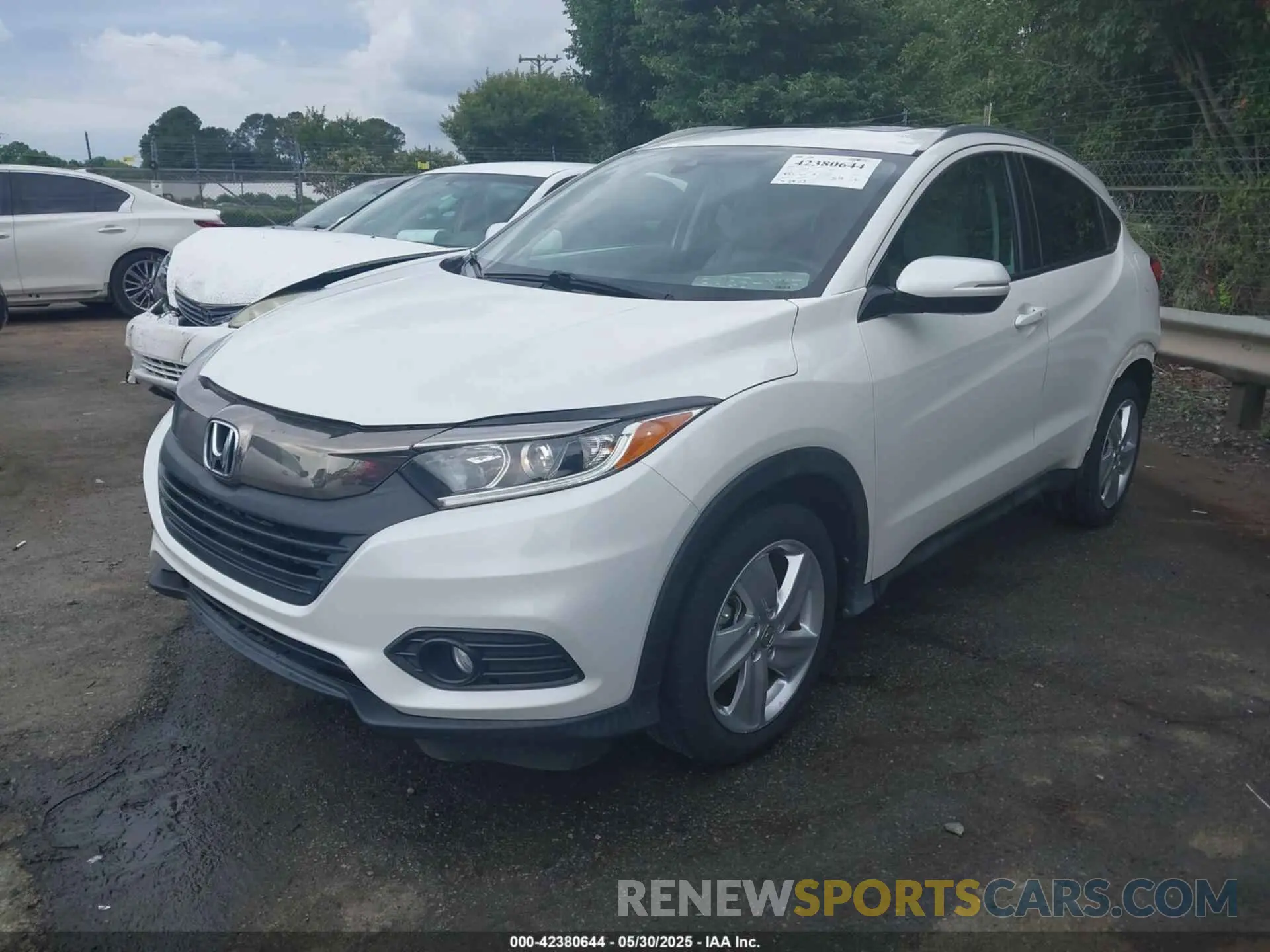 2 fotografías del automóvil dañado 3CZRU5H72KM708271 HONDA HR-V 2019