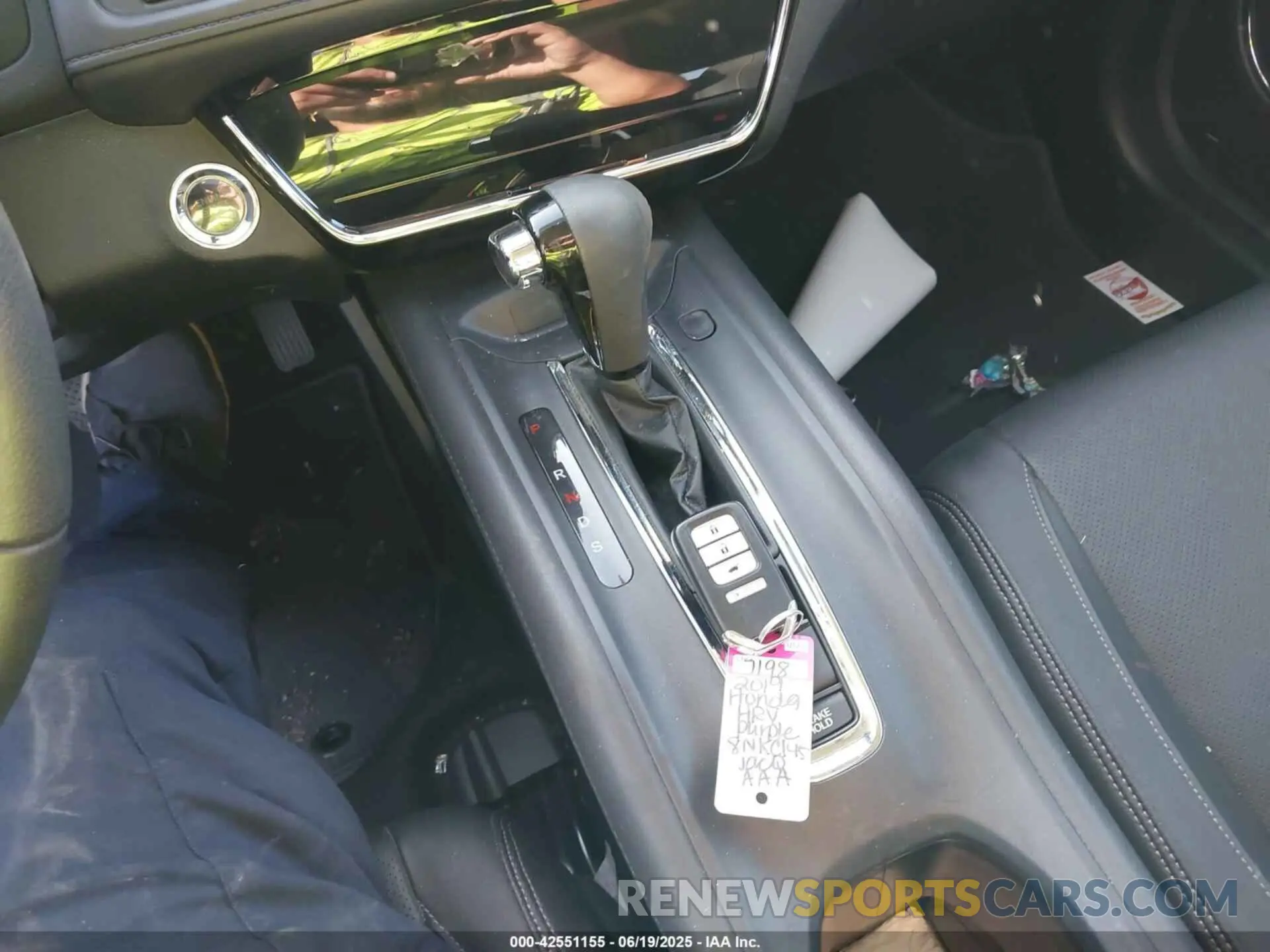 11 fotografías del automóvil dañado 3CZRU5H75KM713688 HONDA HR-V 2019