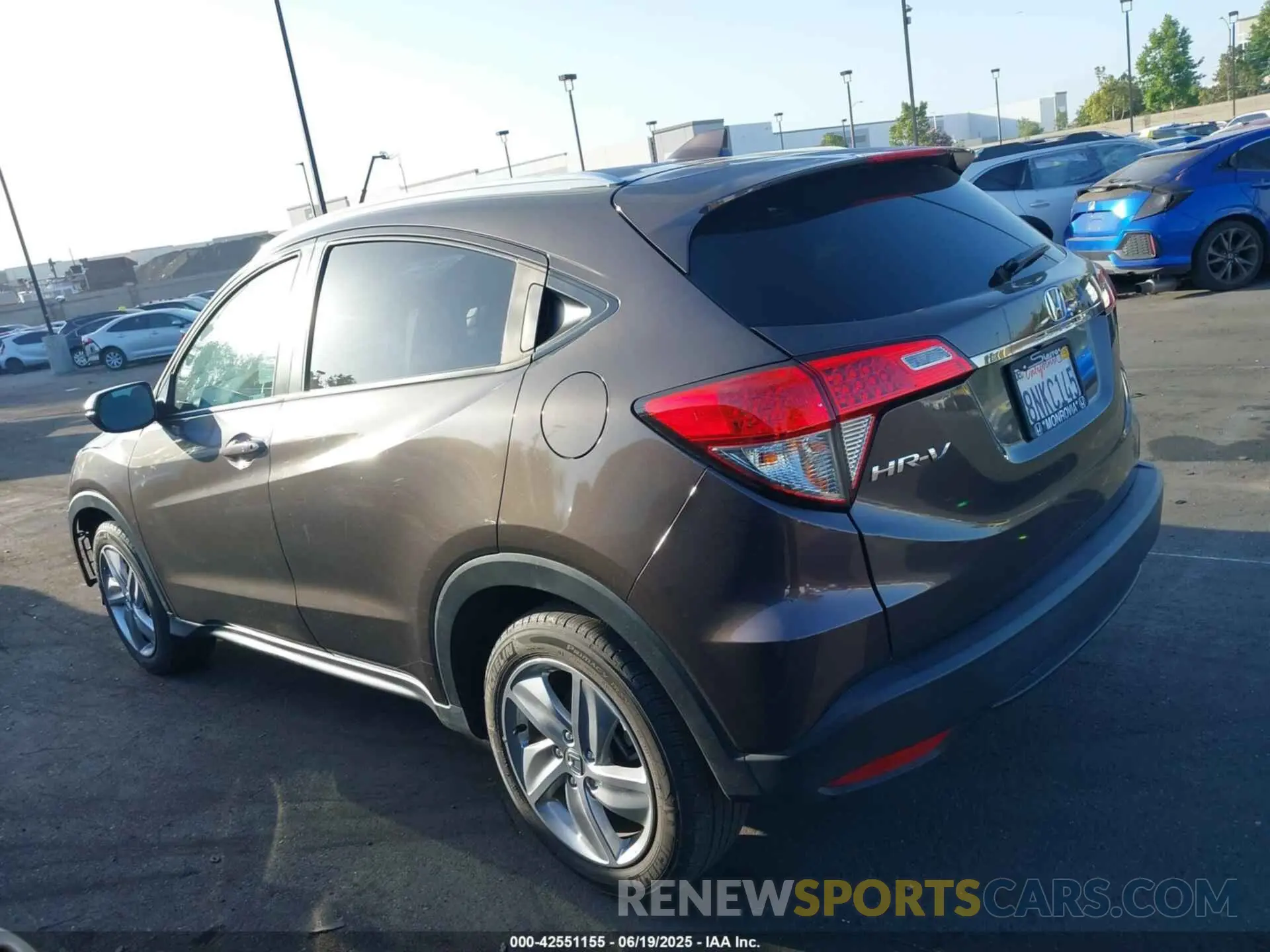 15 fotografías del automóvil dañado 3CZRU5H75KM713688 HONDA HR-V 2019