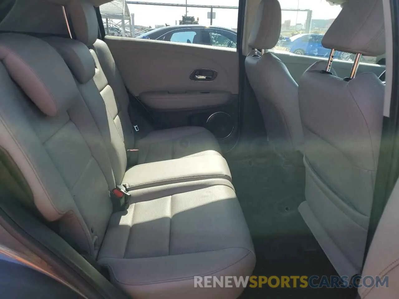10 fotografías del automóvil dañado 3CZRU5H79KM712298 HONDA HR-V 2019