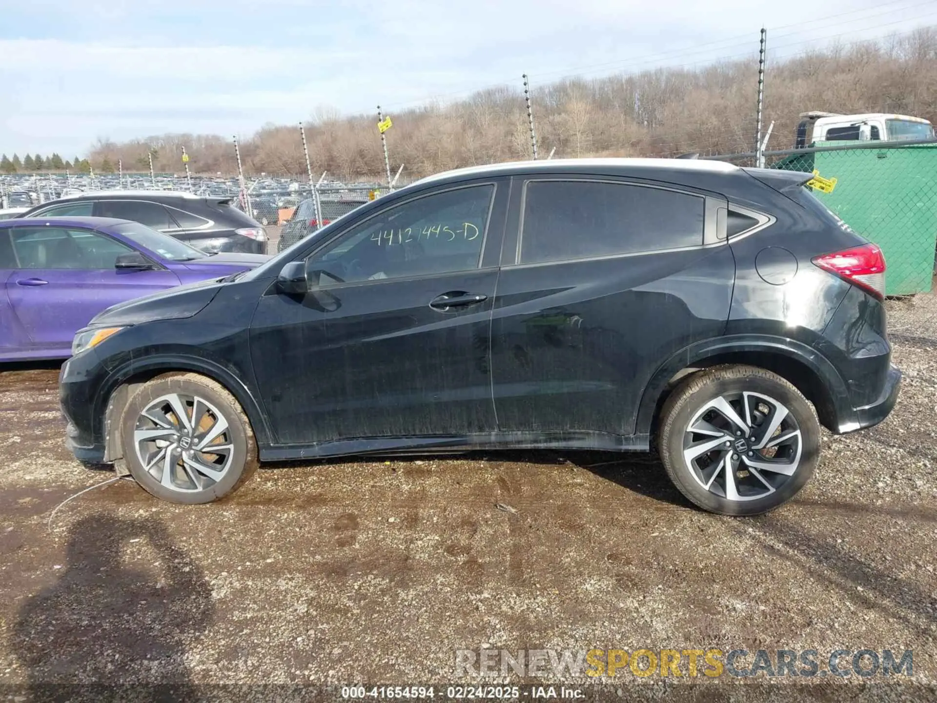 14 fotografías del automóvil dañado 3CZRU6H10KG723416 HONDA HR-V 2019