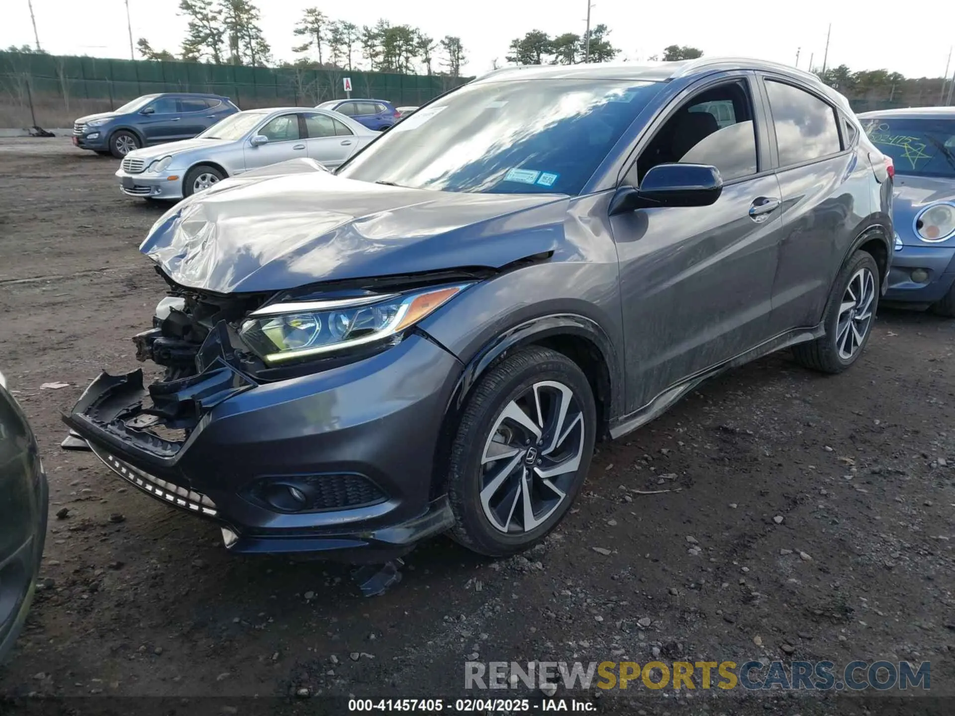 2 fotografías del automóvil dañado 3CZRU6H13KG733602 HONDA HR-V 2019