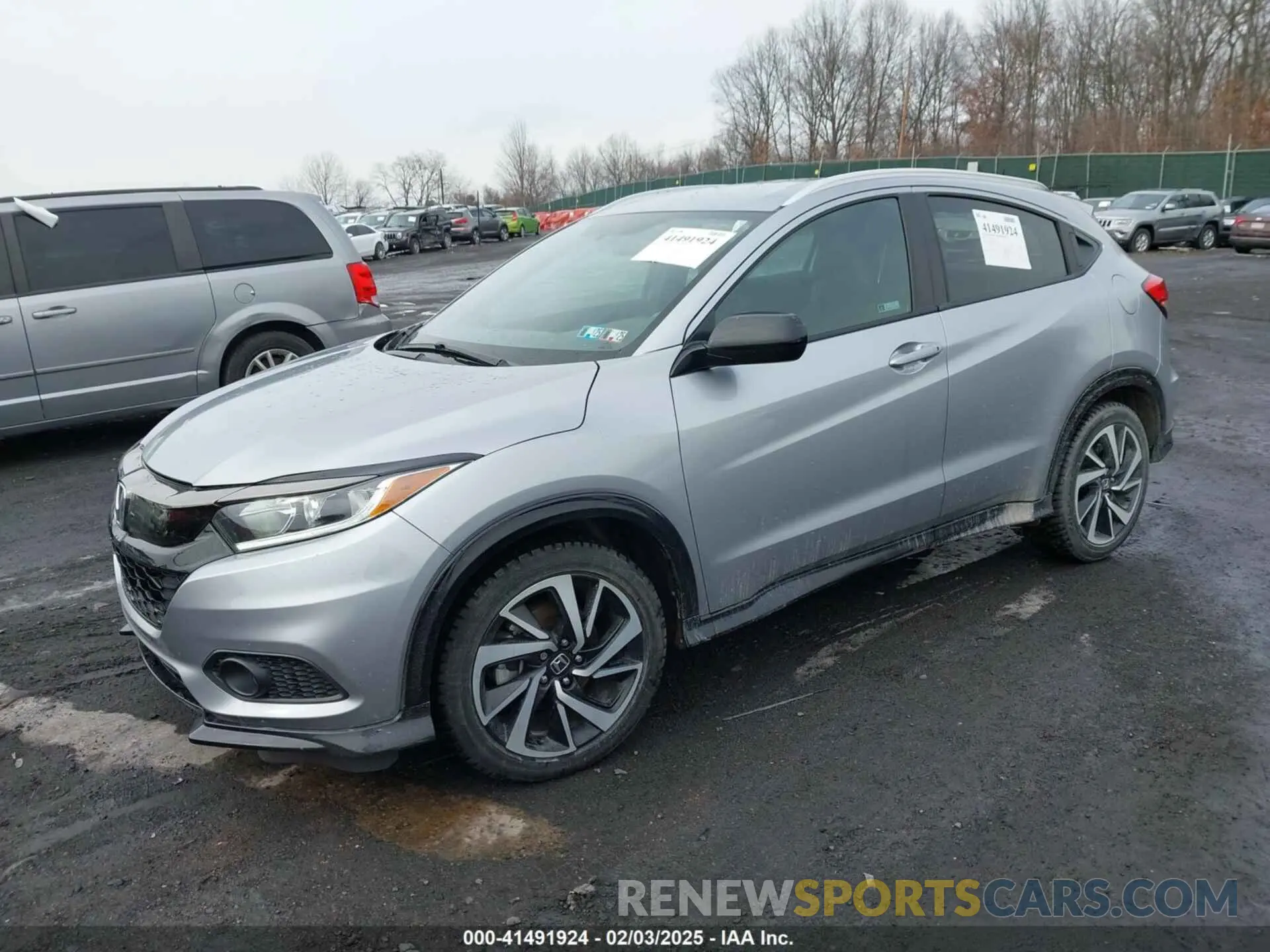 2 fotografías del automóvil dañado 3CZRU6H15KG722553 HONDA HR-V 2019