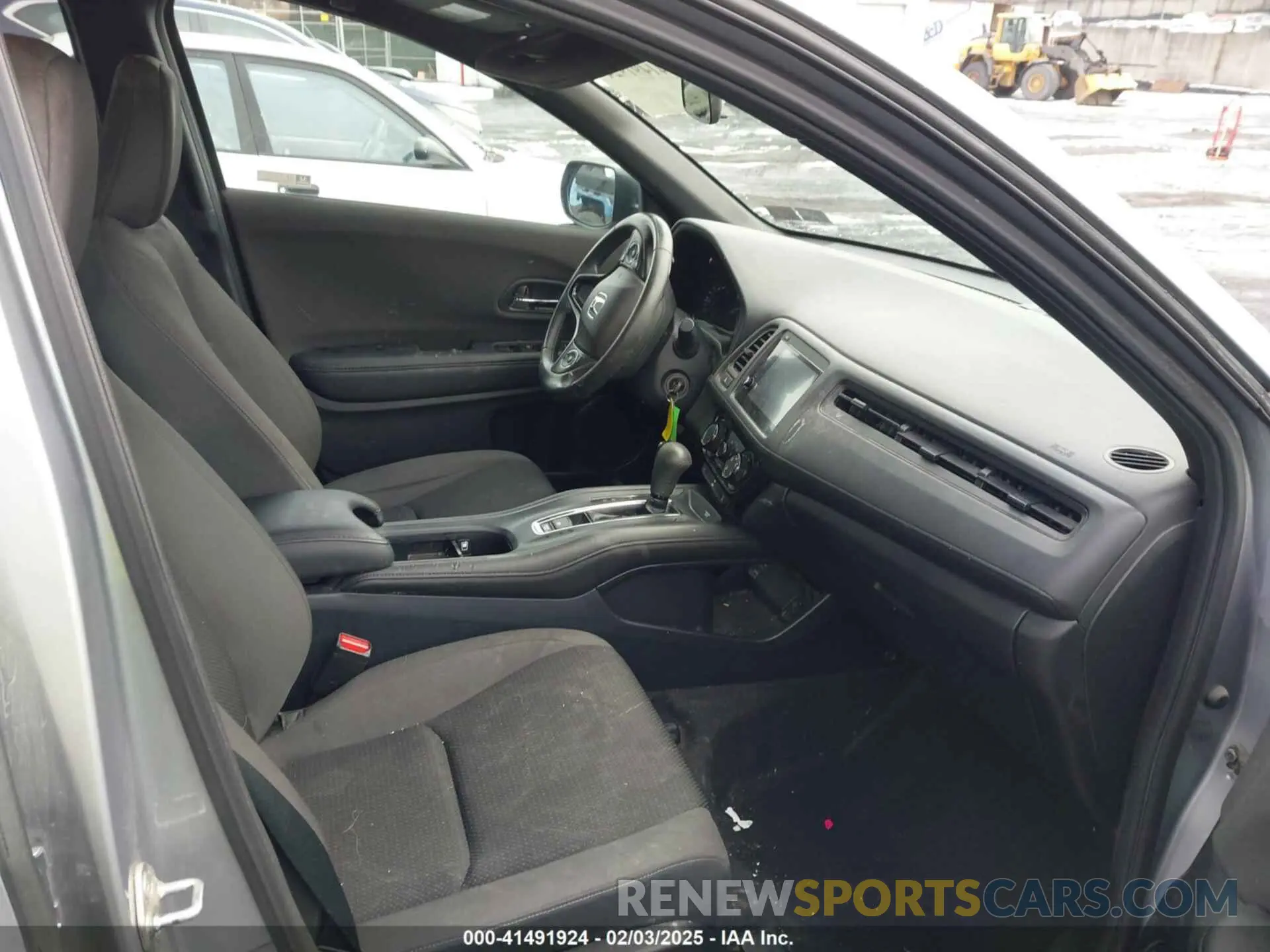 5 fotografías del automóvil dañado 3CZRU6H15KG722553 HONDA HR-V 2019