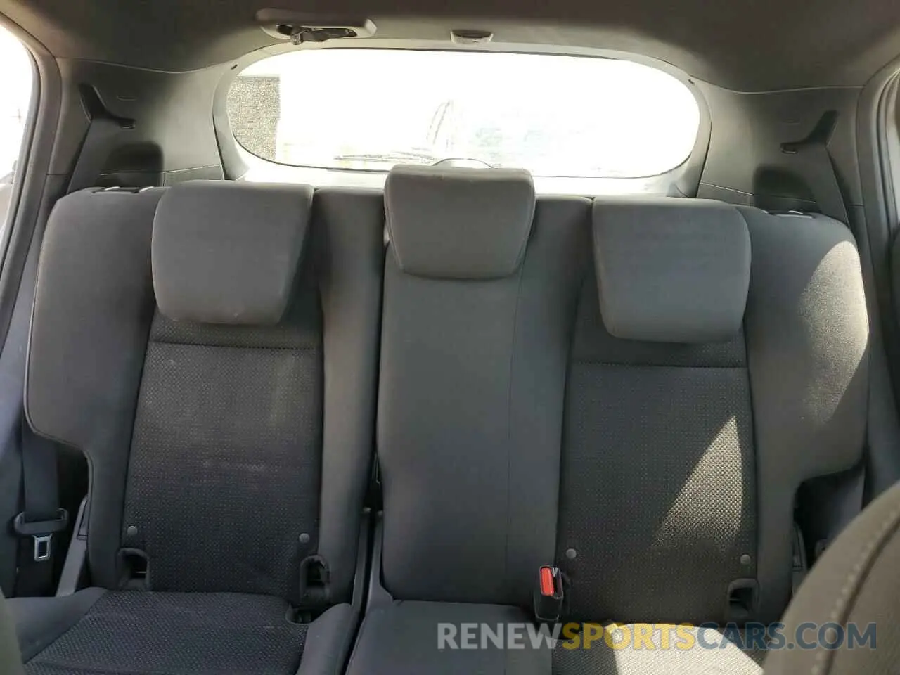 10 fotografías del automóvil dañado 3CZRU6H15KG725615 HONDA HR-V 2019