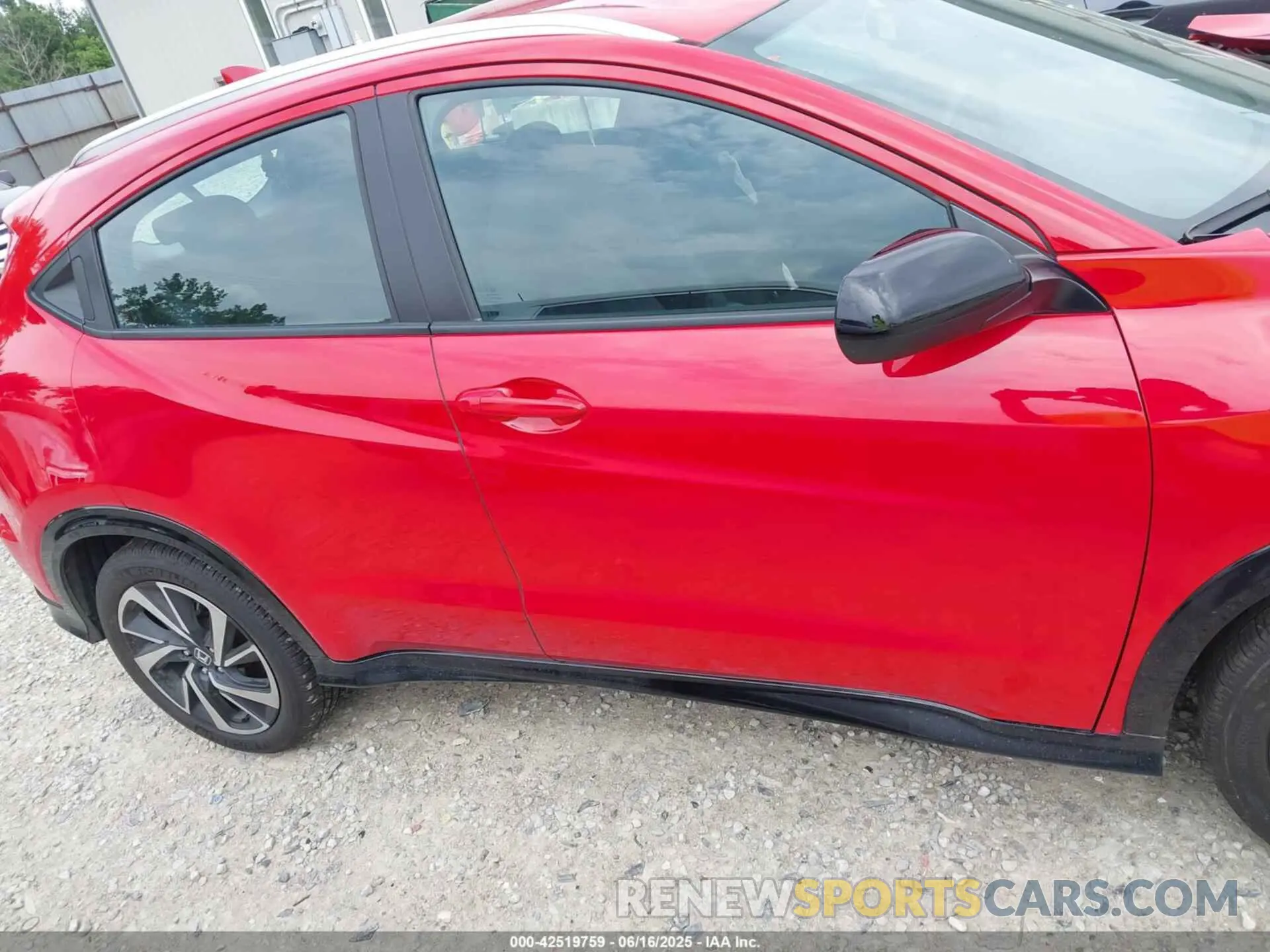 14 fotografías del automóvil dañado 3CZRU6H16KG726157 HONDA HR-V 2019