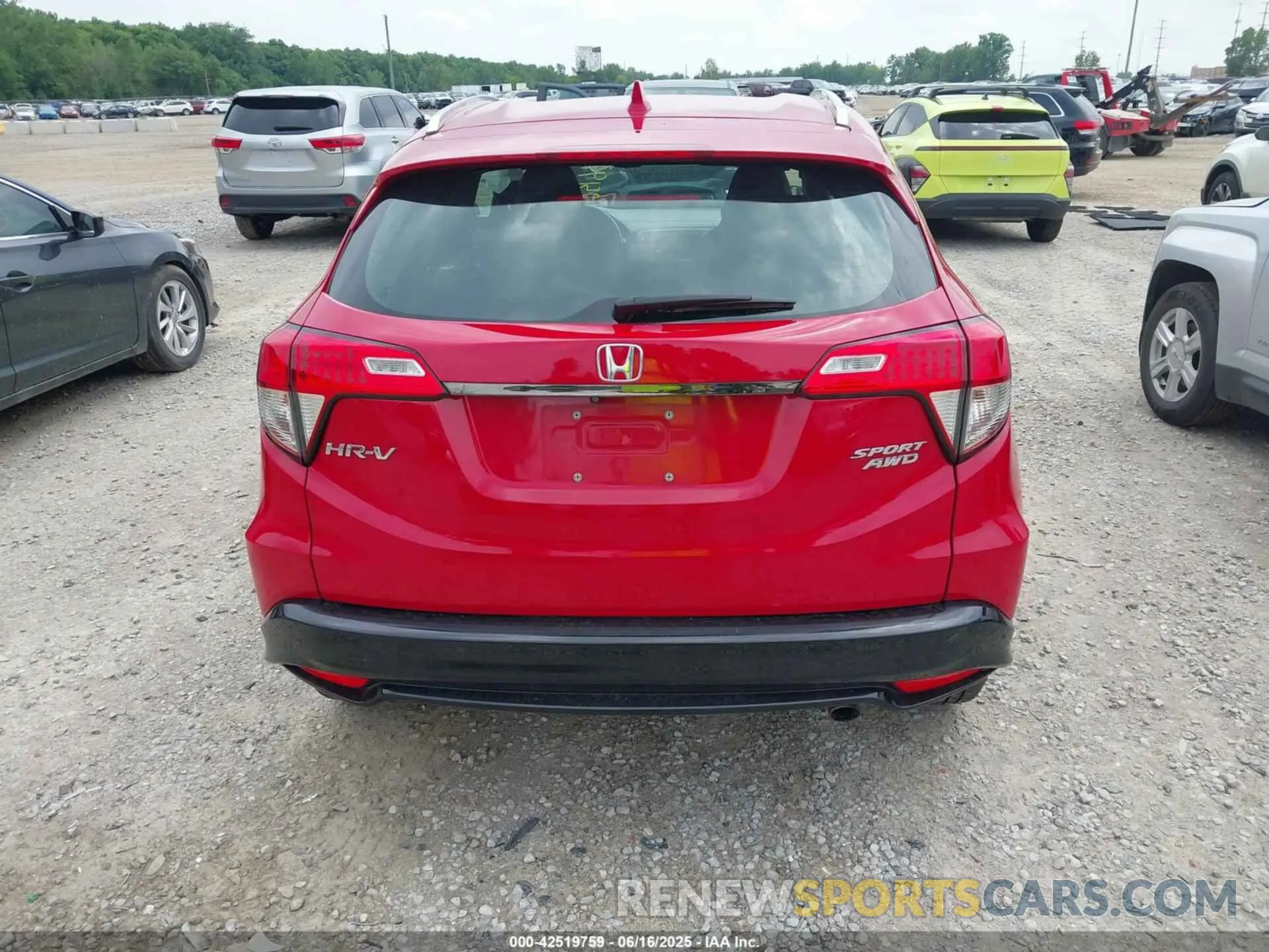 17 fotografías del automóvil dañado 3CZRU6H16KG726157 HONDA HR-V 2019