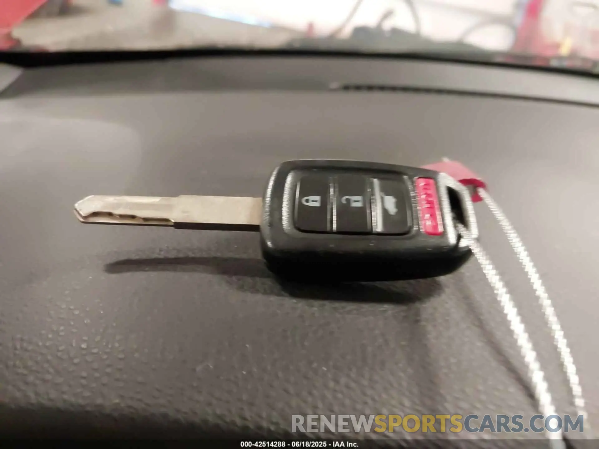 11 fotografías del automóvil dañado 3CZRU6H18KG713555 HONDA HR-V 2019