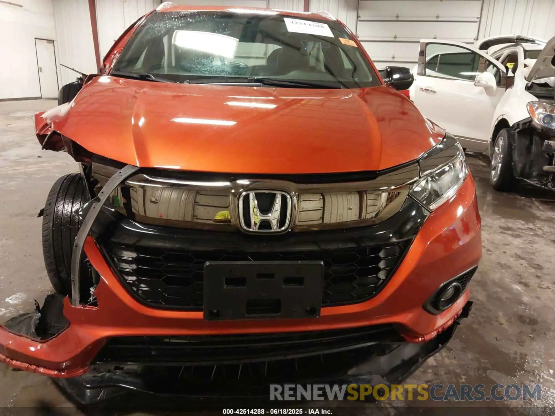 13 fotografías del automóvil dañado 3CZRU6H18KG713555 HONDA HR-V 2019