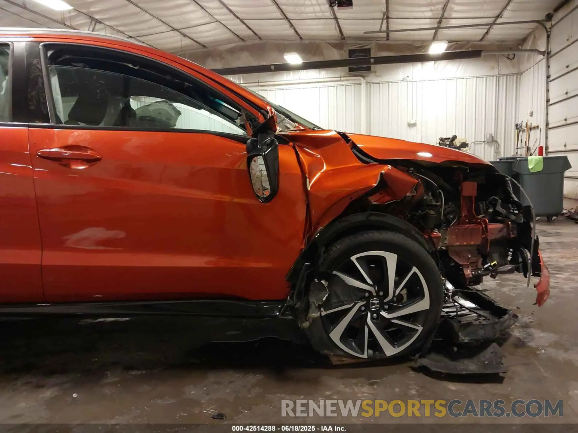 6 fotografías del automóvil dañado 3CZRU6H18KG713555 HONDA HR-V 2019