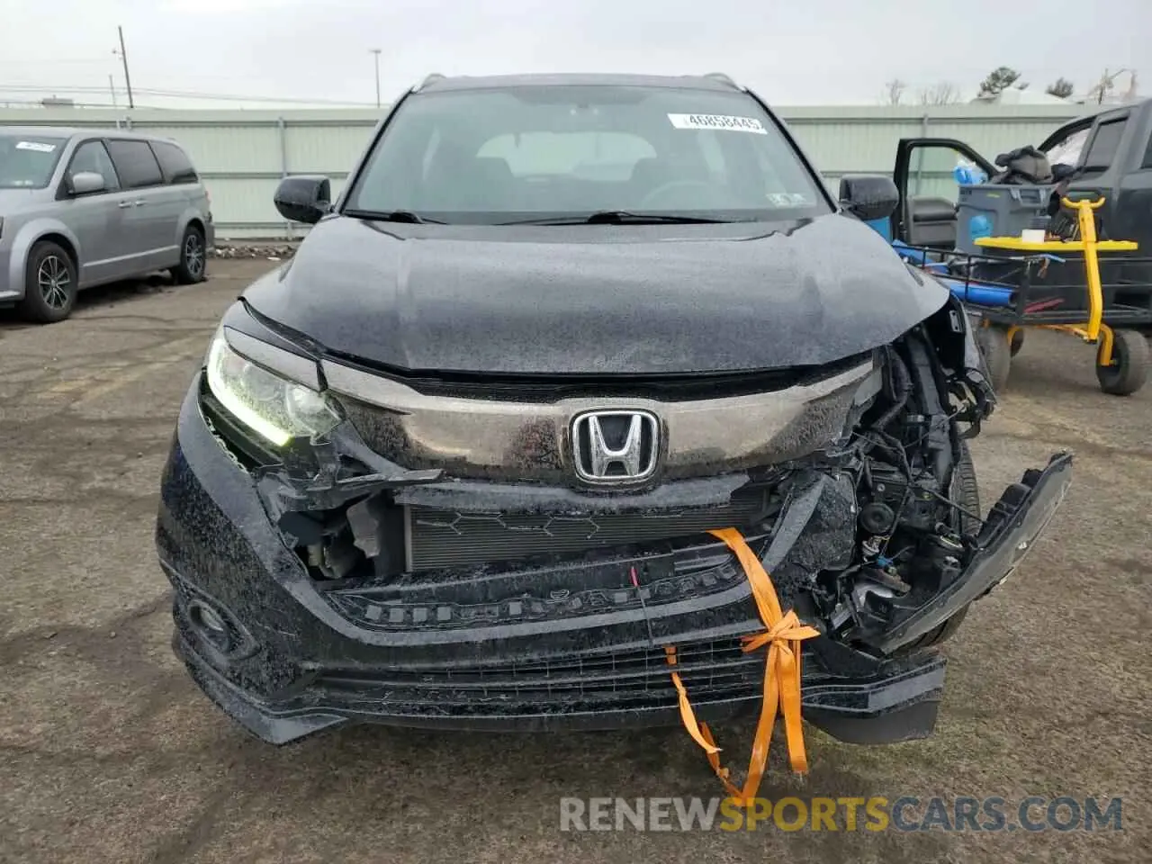 5 fotografías del automóvil dañado 3CZRU6H19KG724953 HONDA HR-V 2019