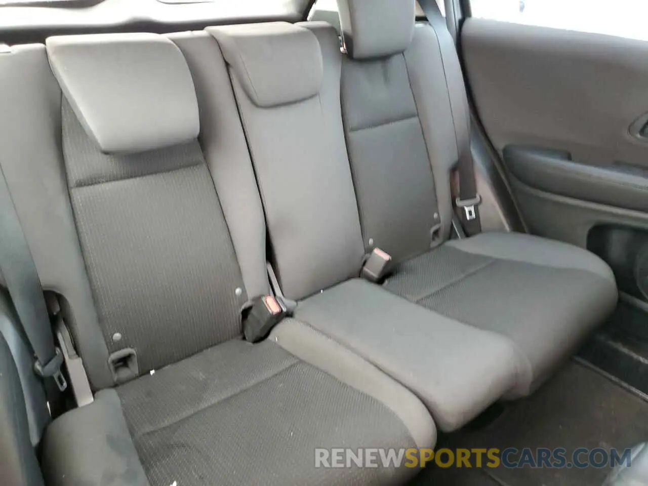 10 fotografías del automóvil dañado 3CZRU6H30KG706651 HONDA HR-V 2019