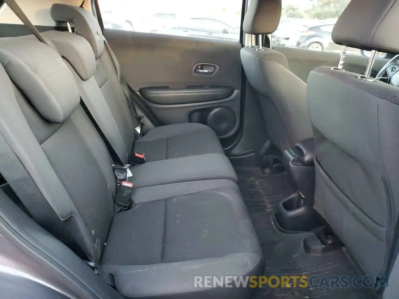 10 fotografías del automóvil dañado 3CZRU6H31KG722826 HONDA HR-V 2019