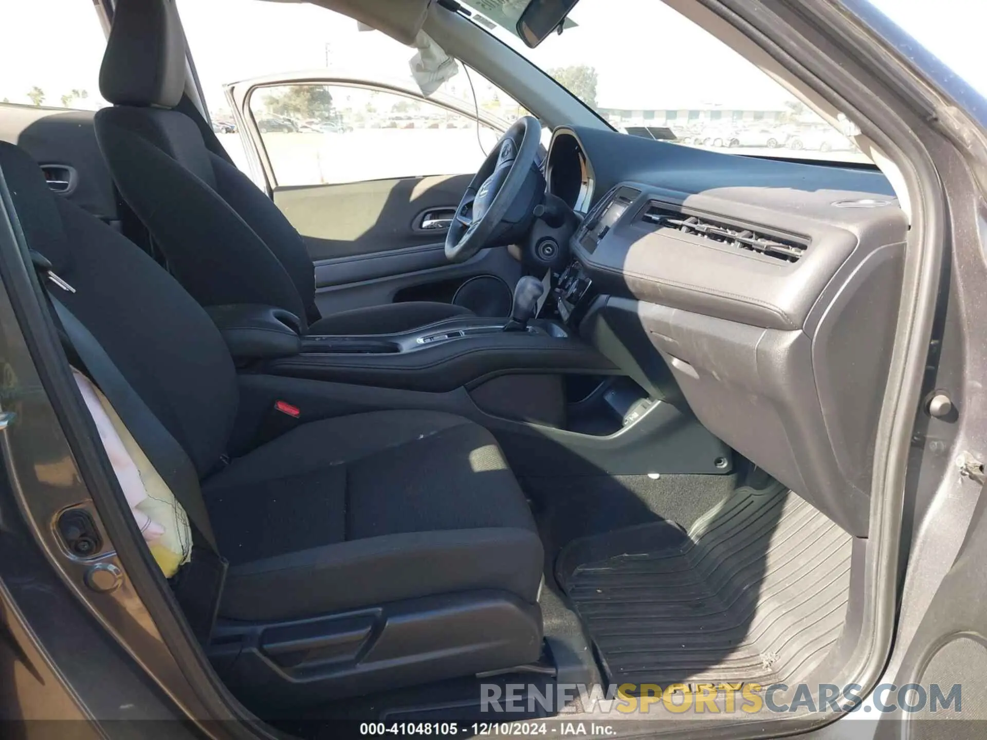 5 fotografías del automóvil dañado 3CZRU6H31KG725063 HONDA HR-V 2019