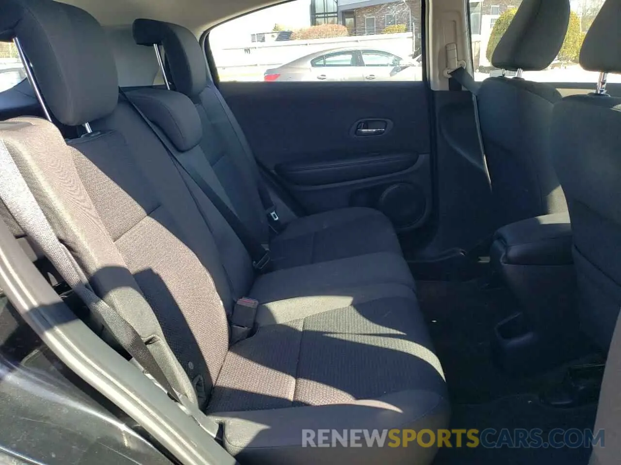 10 fotografías del automóvil dañado 3CZRU6H31KG729999 HONDA HR-V 2019