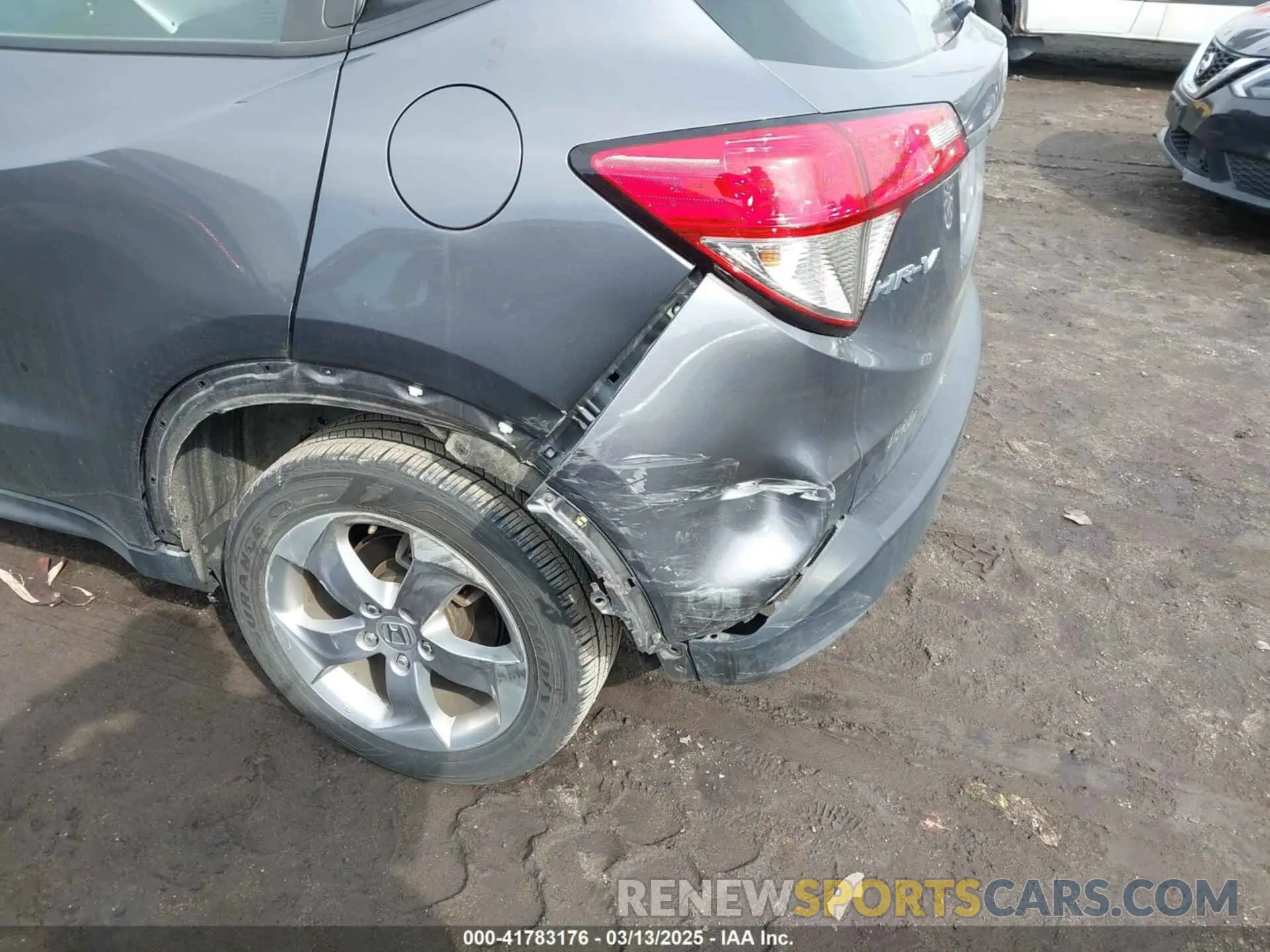 18 fotografías del automóvil dañado 3CZRU6H32KG710054 HONDA HR-V 2019