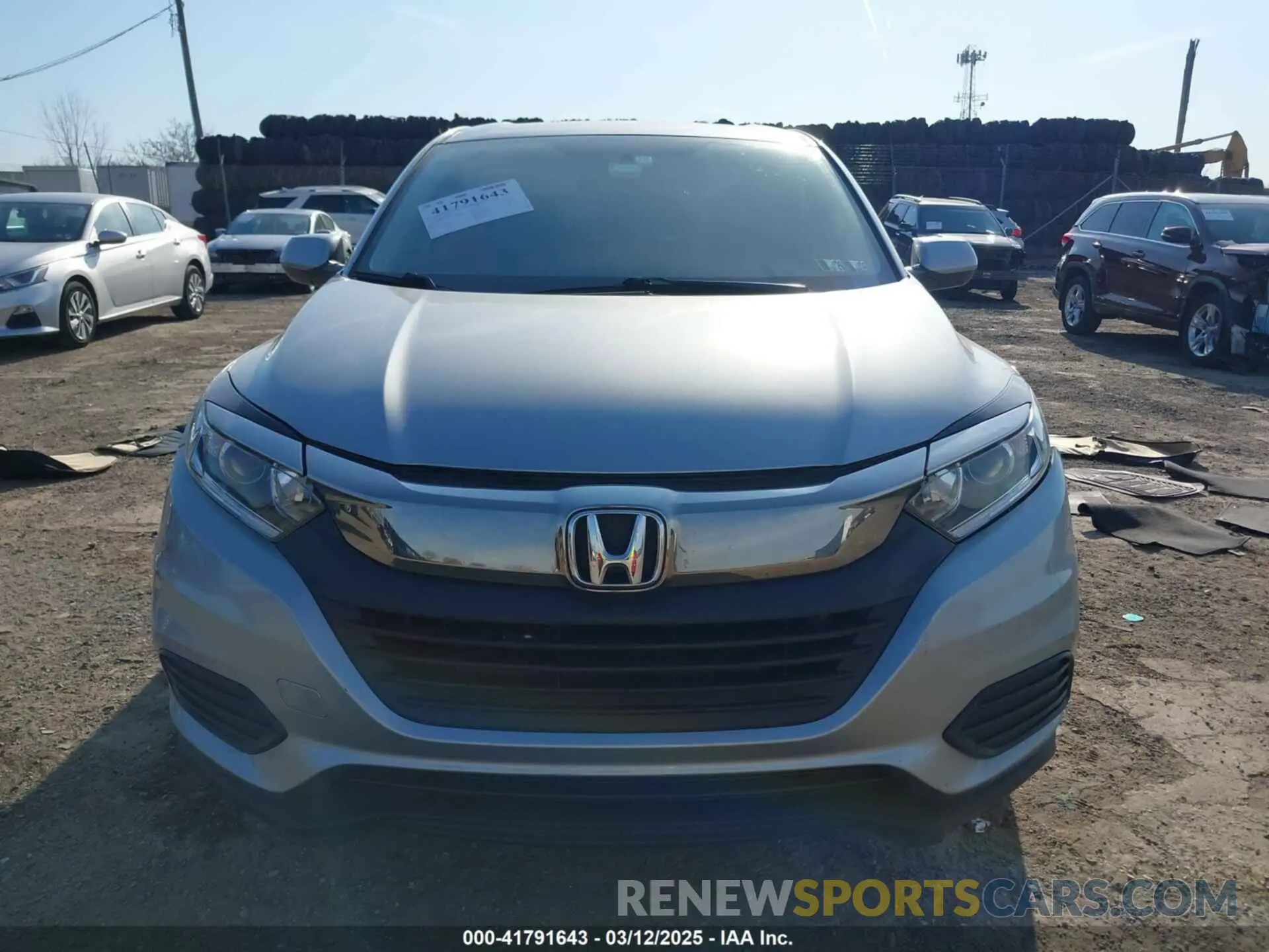 11 fotografías del automóvil dañado 3CZRU6H32KG711625 HONDA HR-V 2019