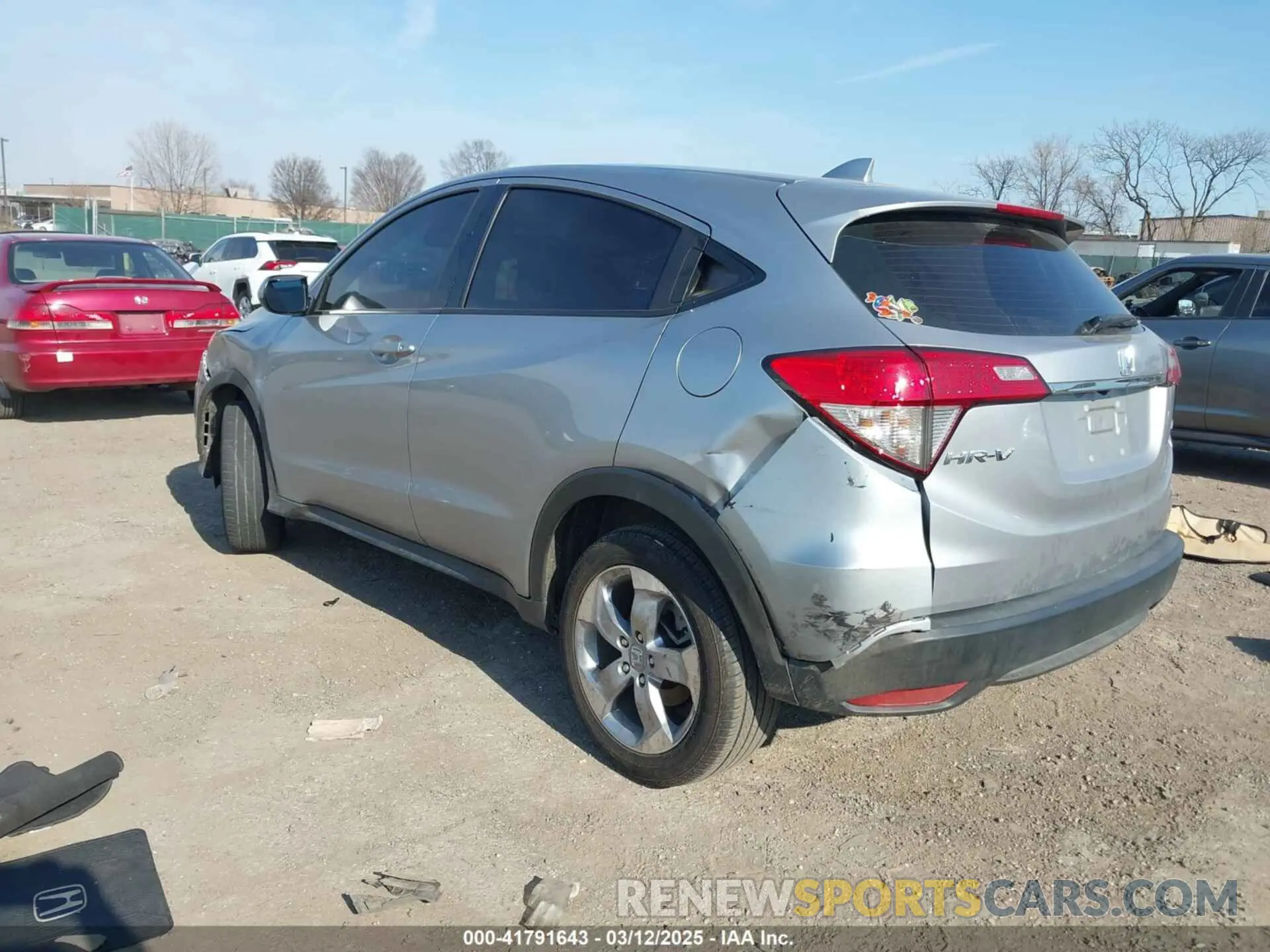 3 fotografías del automóvil dañado 3CZRU6H32KG711625 HONDA HR-V 2019