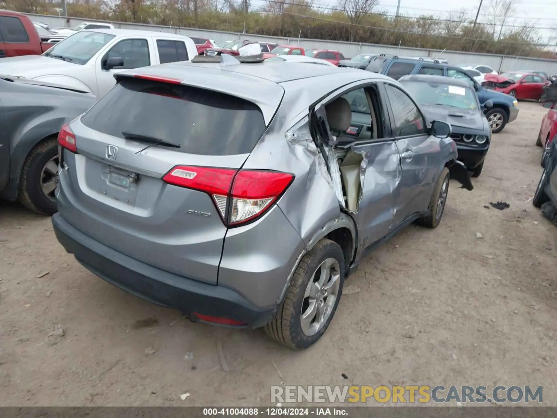 4 fotografías del automóvil dañado 3CZRU6H32KG726609 HONDA HR-V 2019