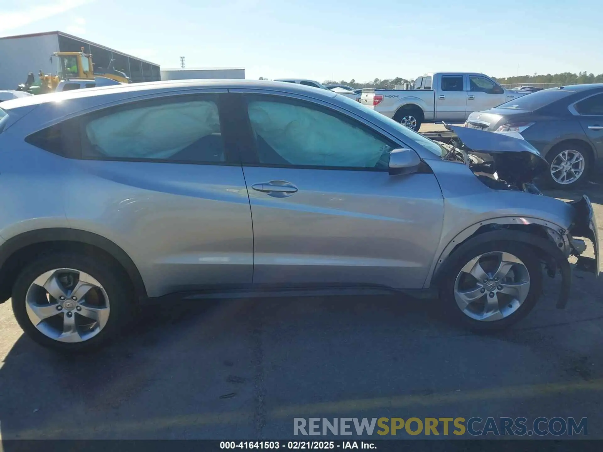 13 fotografías del automóvil dañado 3CZRU6H32KG732412 HONDA HR-V 2019