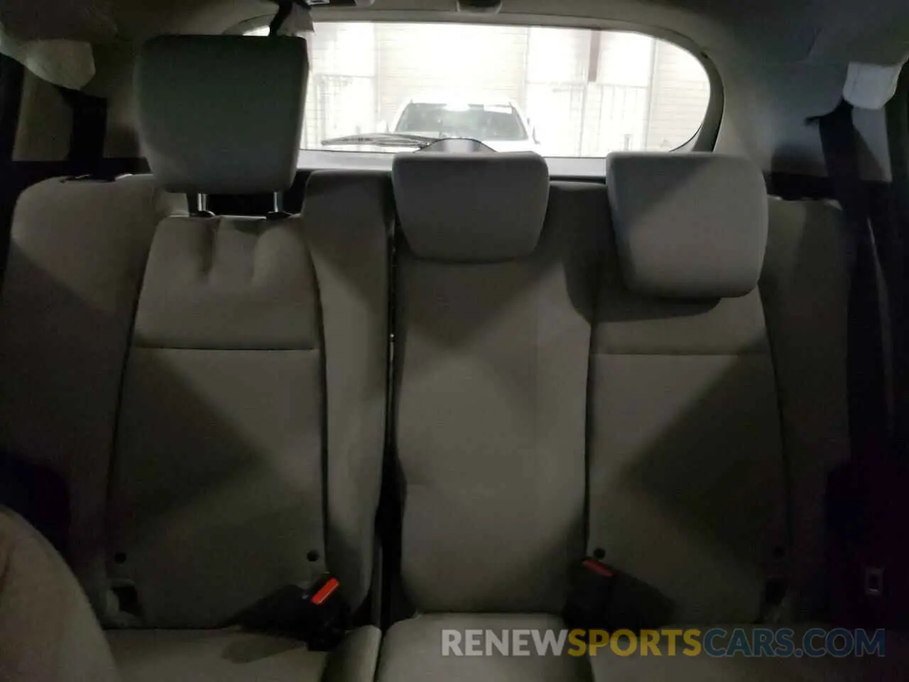 10 fotografías del automóvil dañado 3CZRU6H32KG732880 HONDA HR-V 2019