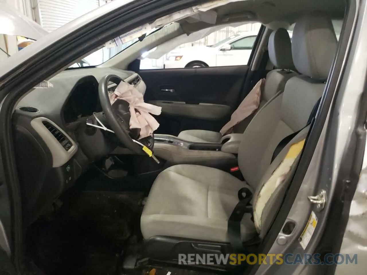 7 fotografías del automóvil dañado 3CZRU6H32KG732880 HONDA HR-V 2019