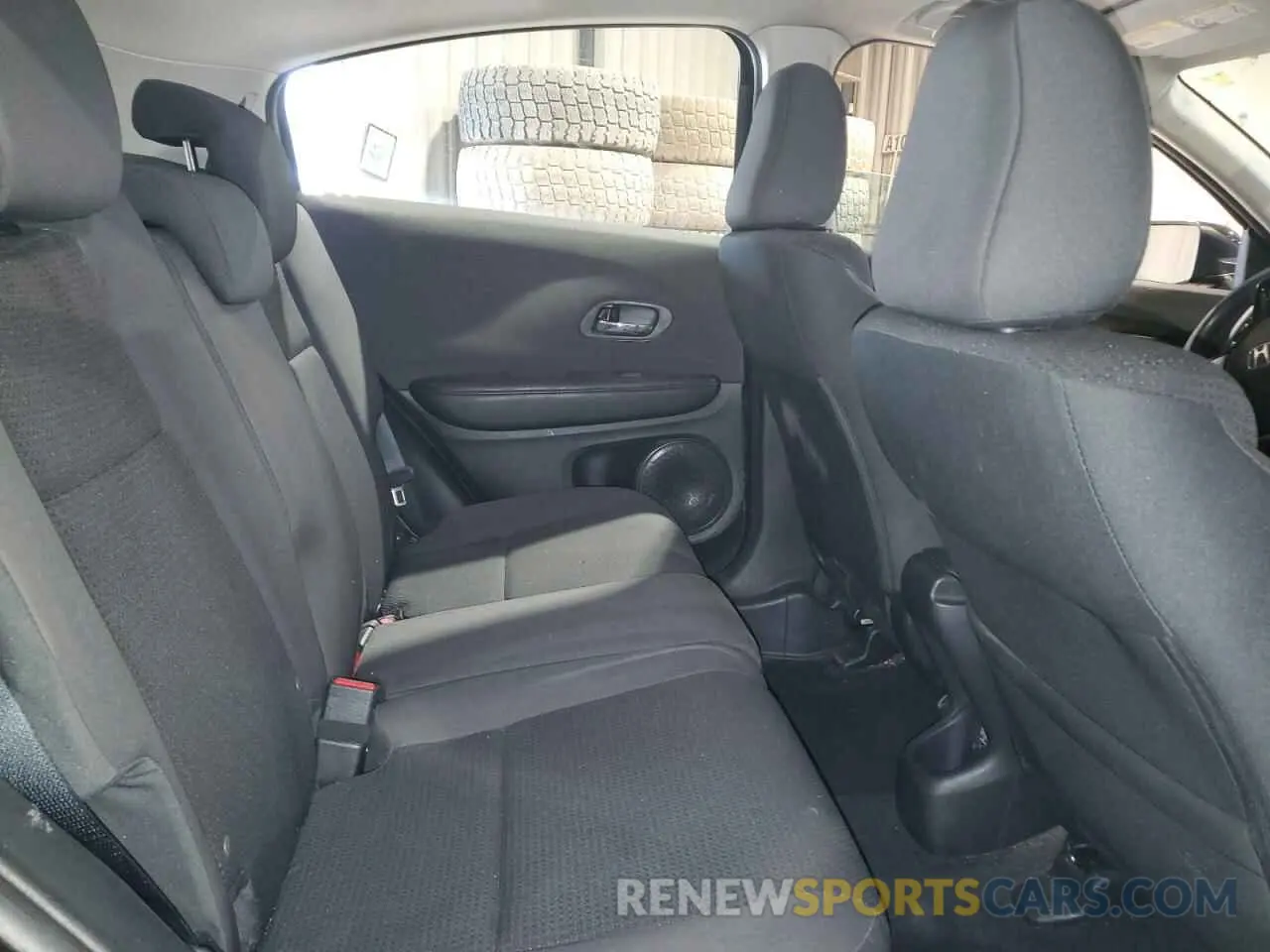 11 fotografías del automóvil dañado 3CZRU6H33KG720351 HONDA HR-V 2019
