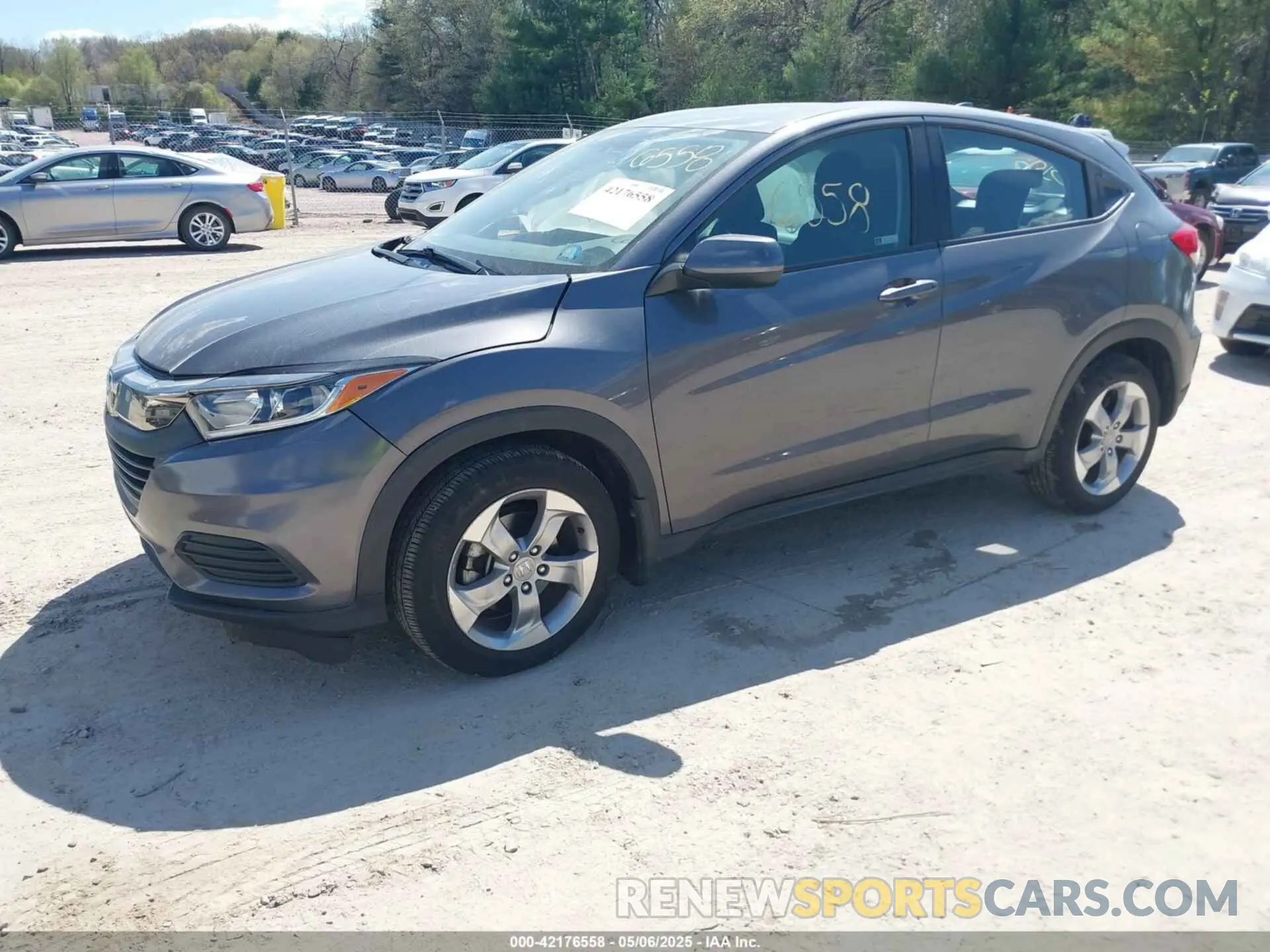 2 fotografías del automóvil dañado 3CZRU6H34KG705387 HONDA HR-V 2019