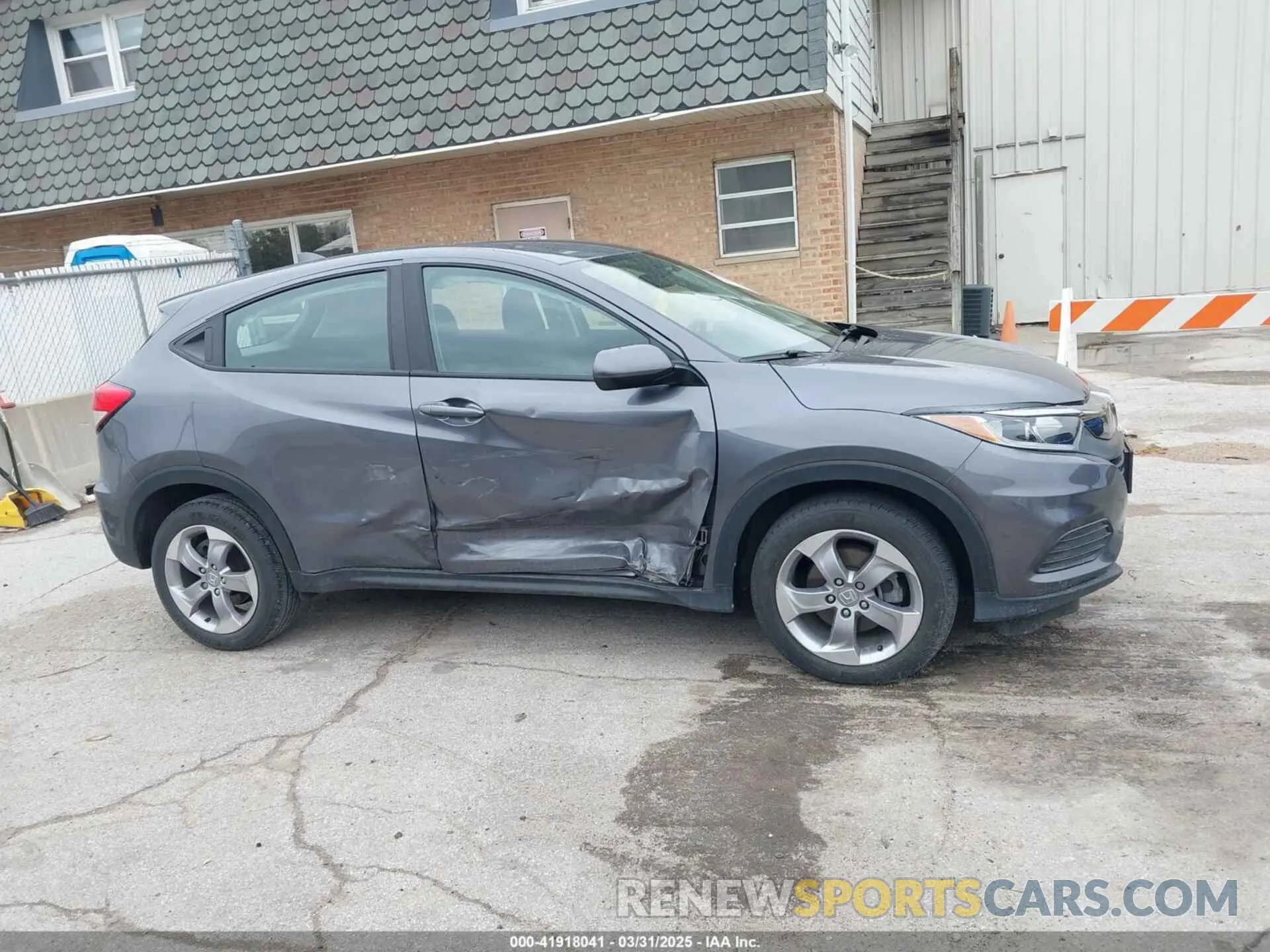 13 fotografías del automóvil dañado 3CZRU6H34KG713702 HONDA HR-V 2019