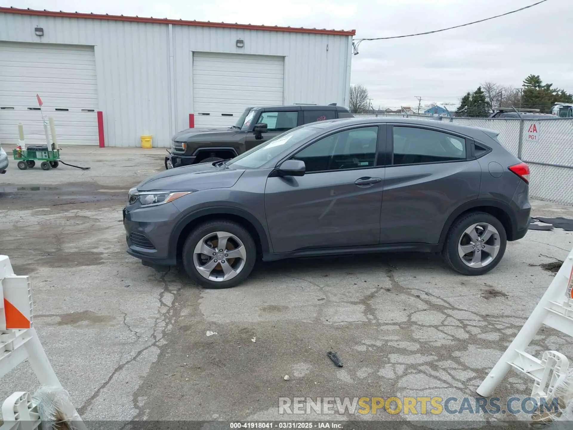 14 fotografías del automóvil dañado 3CZRU6H34KG713702 HONDA HR-V 2019