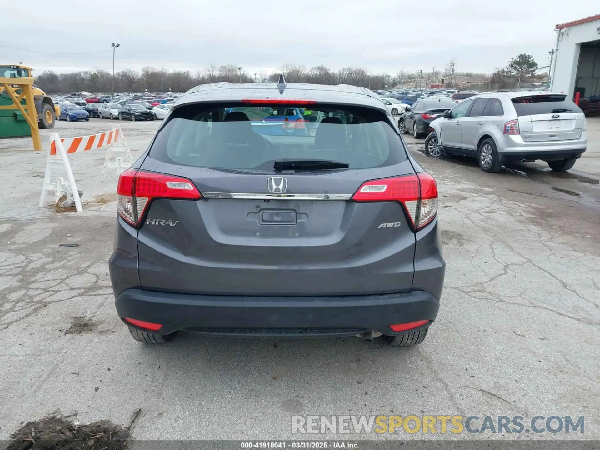 16 fotografías del automóvil dañado 3CZRU6H34KG713702 HONDA HR-V 2019