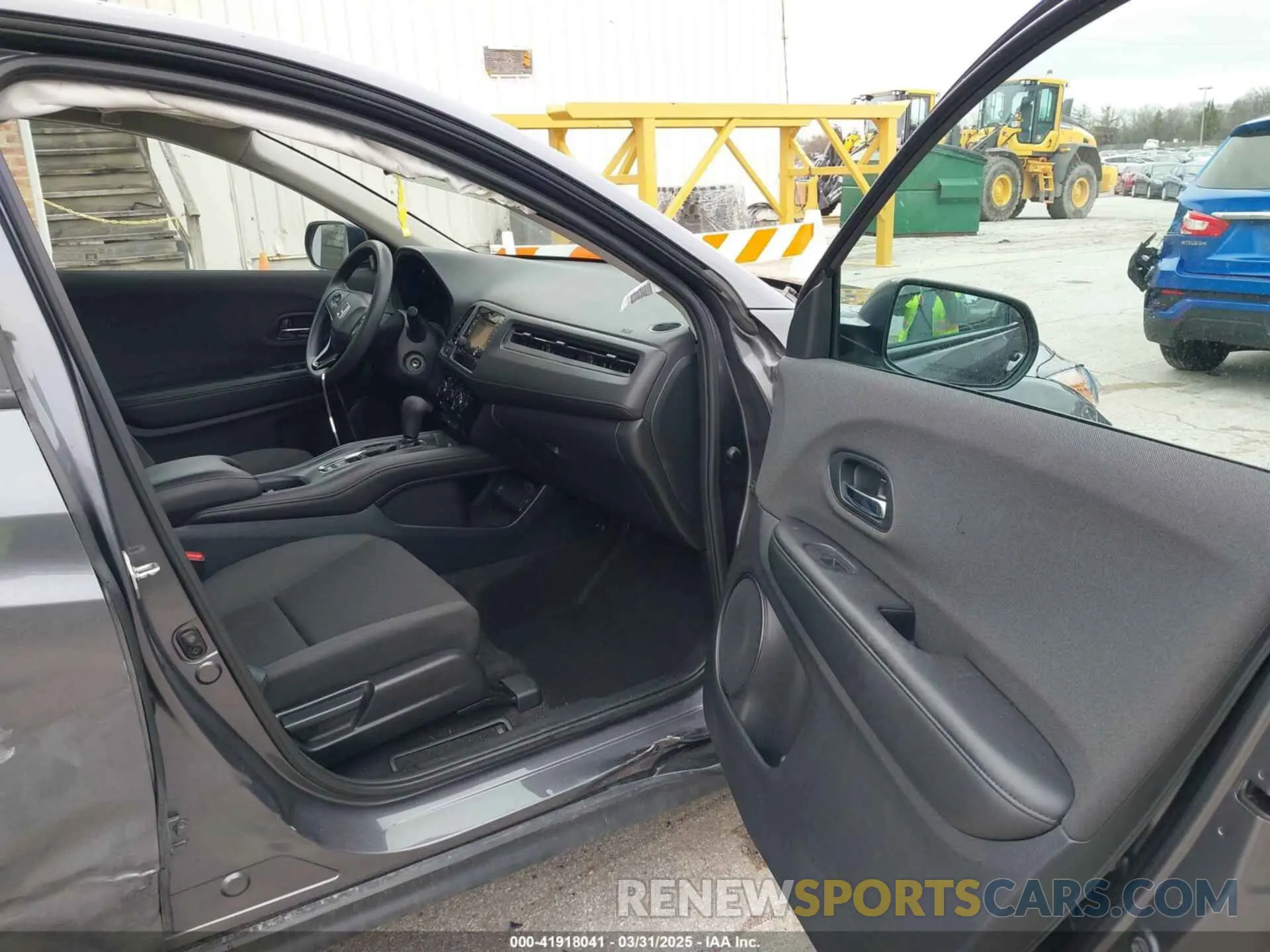 5 fotografías del automóvil dañado 3CZRU6H34KG713702 HONDA HR-V 2019