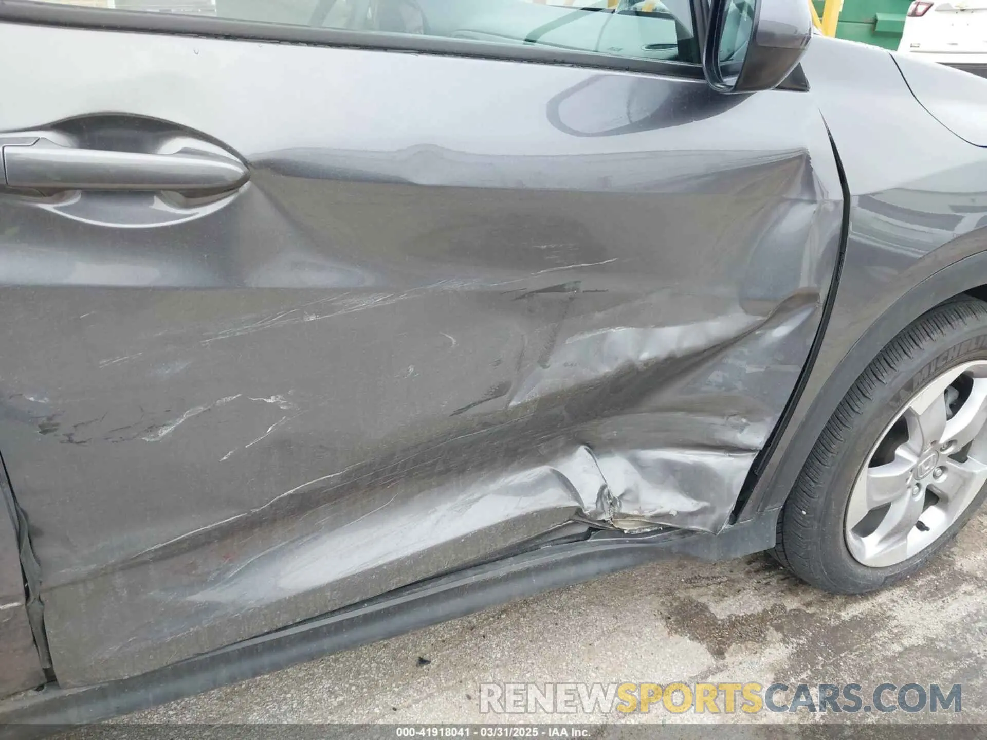 6 fotografías del automóvil dañado 3CZRU6H34KG713702 HONDA HR-V 2019