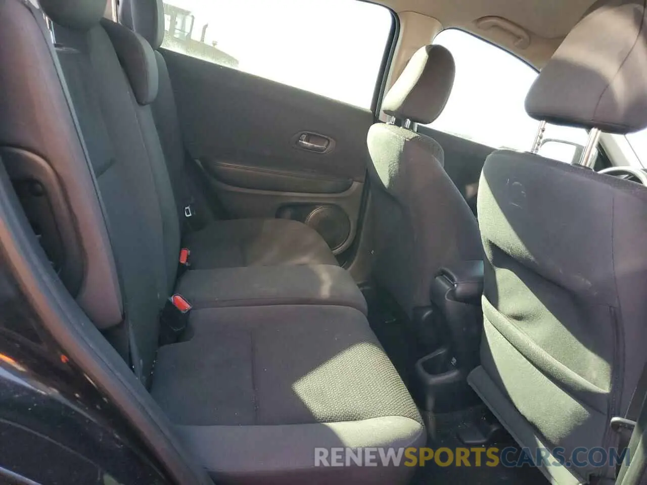 11 fotografías del automóvil dañado 3CZRU6H34KG726093 HONDA HR-V 2019