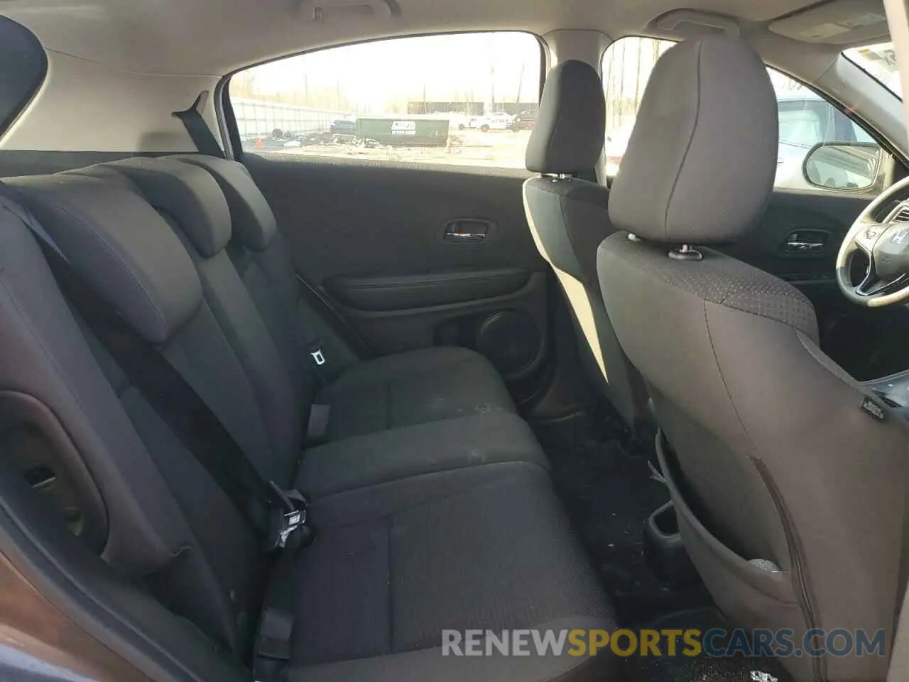 10 fotografías del automóvil dañado 3CZRU6H35KG711120 HONDA HR-V 2019