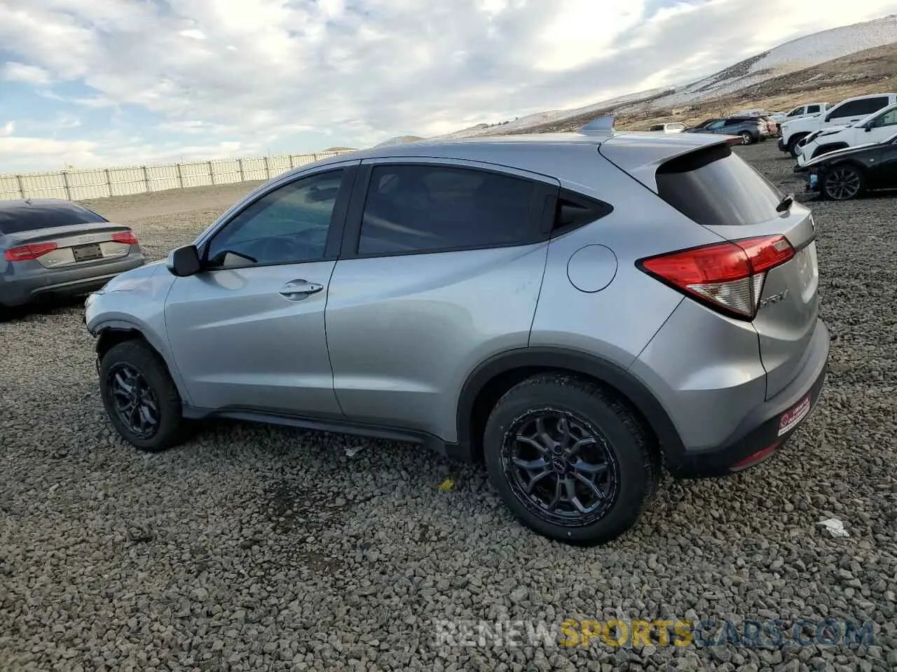 2 fotografías del automóvil dañado 3CZRU6H36KG703351 HONDA HR-V 2019