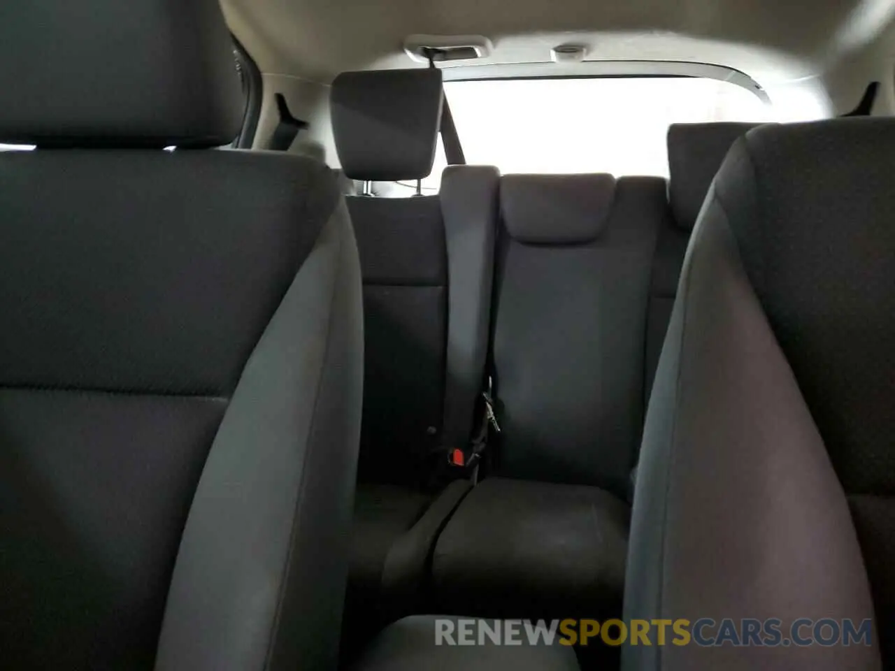10 fotografías del automóvil dañado 3CZRU6H36KG720666 HONDA HR-V 2019