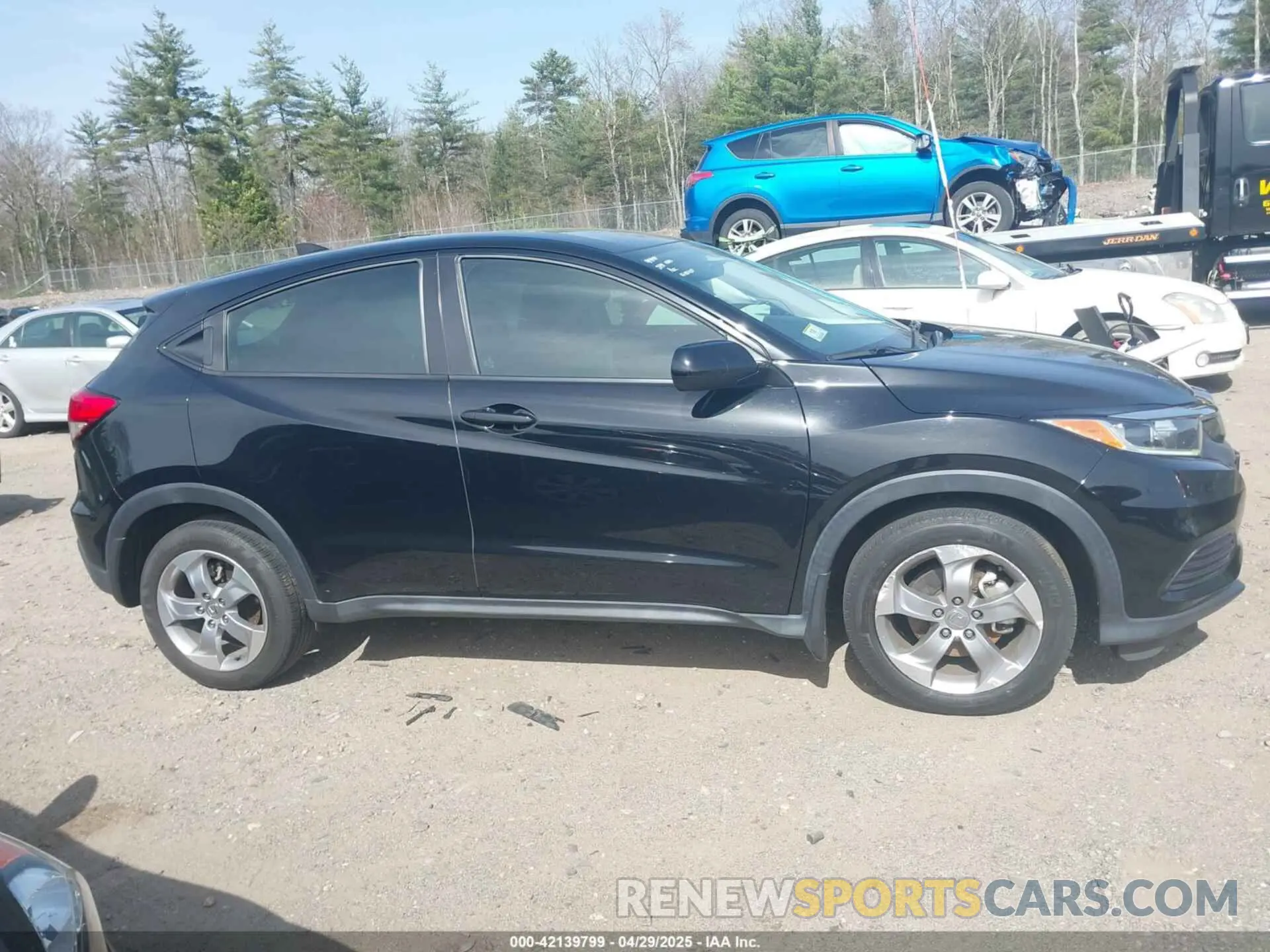 13 fotografías del automóvil dañado 3CZRU6H37KG726234 HONDA HR-V 2019
