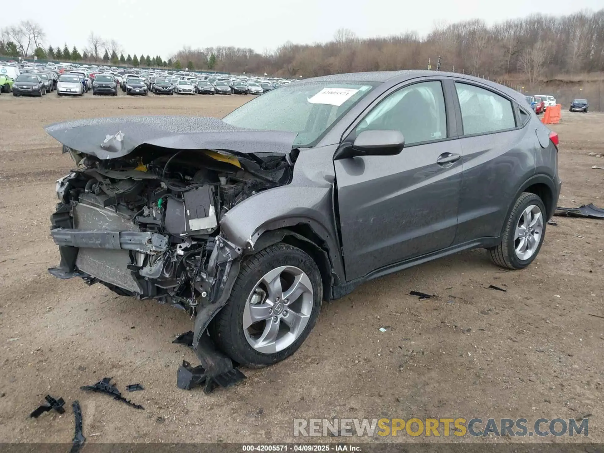 2 fotografías del automóvil dañado 3CZRU6H38KG725044 HONDA HR-V 2019