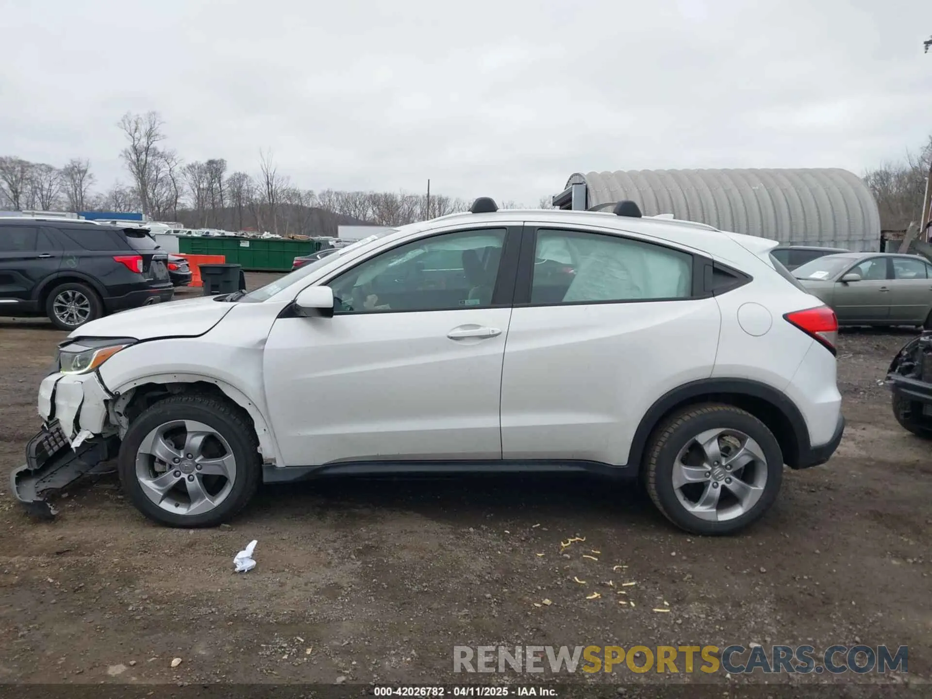 14 fotografías del automóvil dañado 3CZRU6H38KM743805 HONDA HR-V 2019