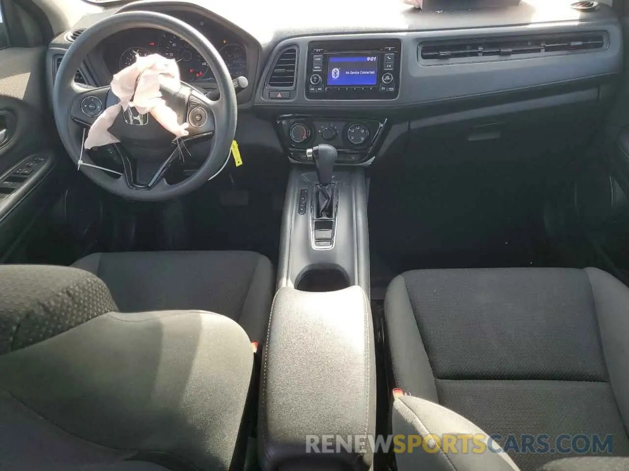 8 fotografías del automóvil dañado 3CZRU6H39KG722038 HONDA HR-V 2019