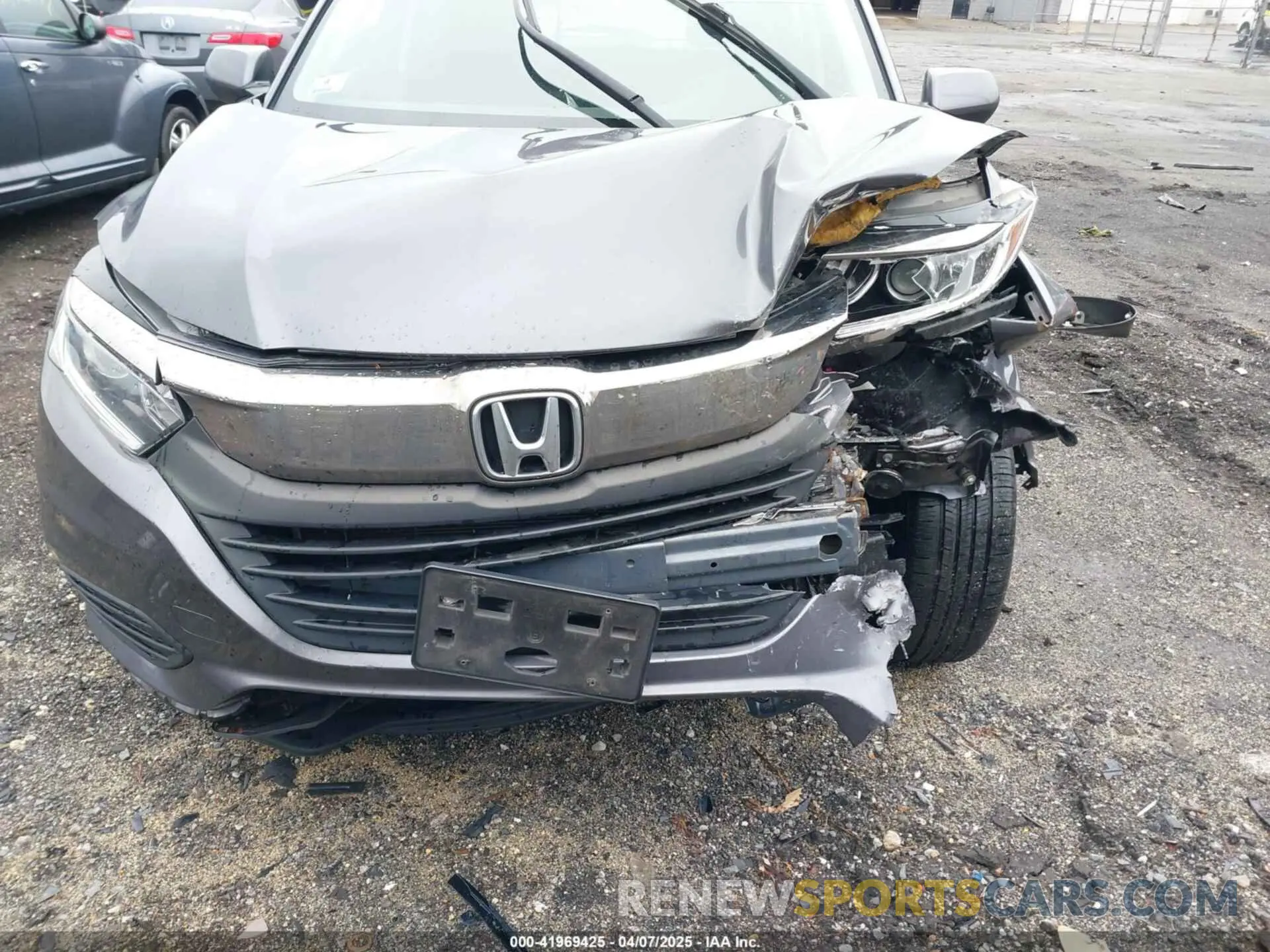 17 fotografías del automóvil dañado 3CZRU6H3XKG712120 HONDA HR-V 2019