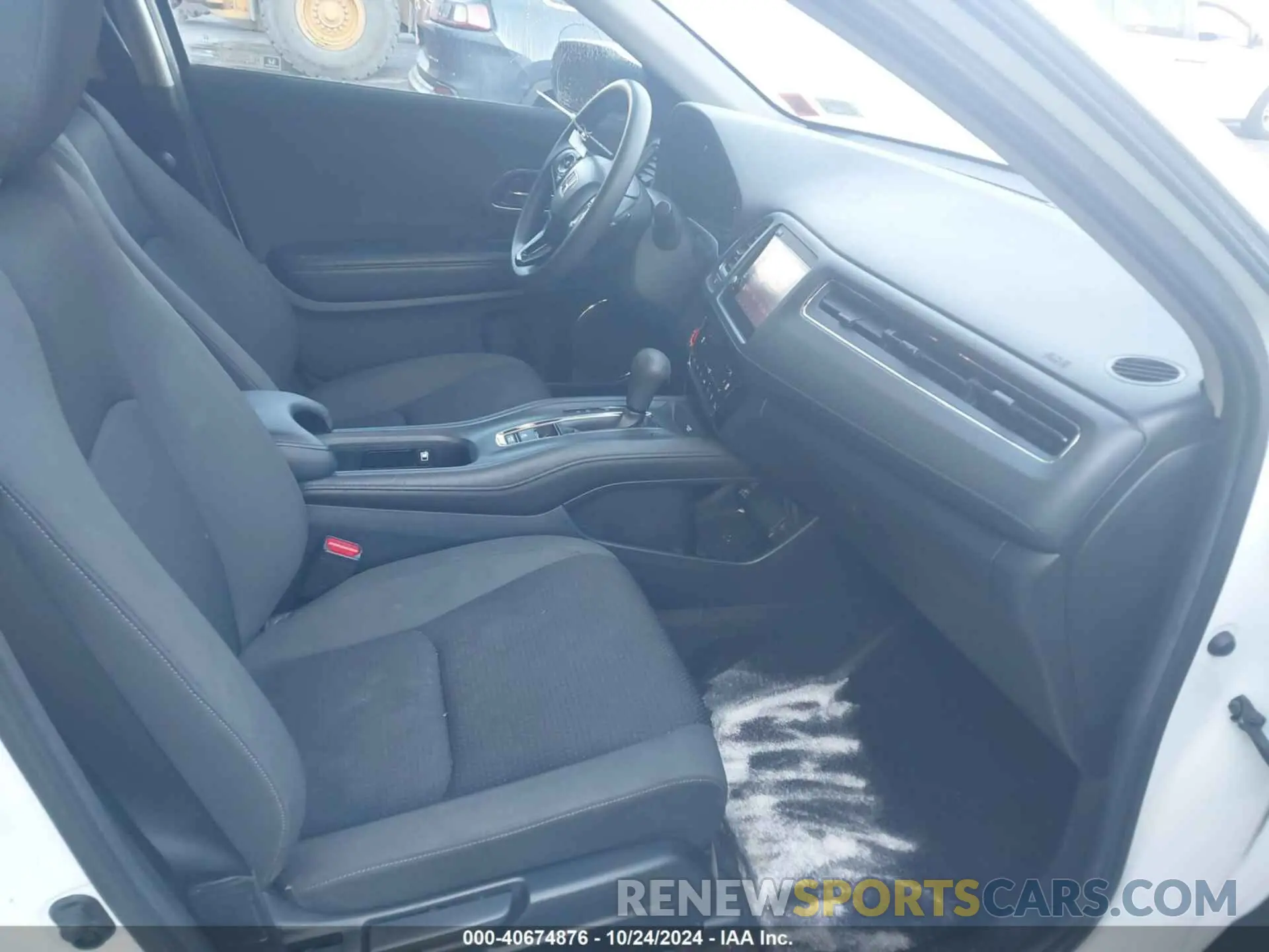 5 fotografías del automóvil dañado 3CZRU6H51KM720092 HONDA HR-V 2019