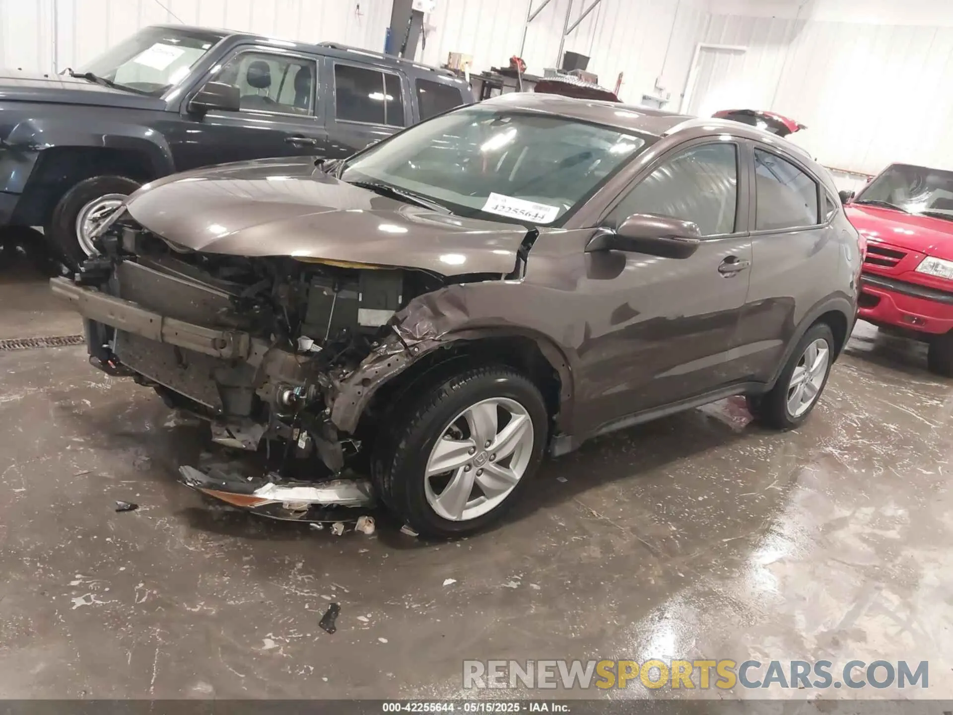 2 fotografías del automóvil dañado 3CZRU6H51KM731531 HONDA HR-V 2019