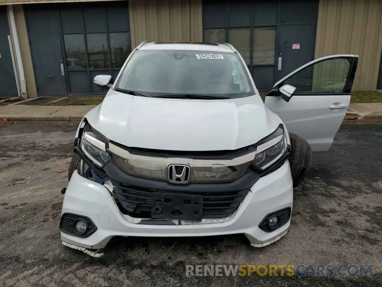 5 fotografías del automóvil dañado 3CZRU6H53KM706971 HONDA HR-V 2019