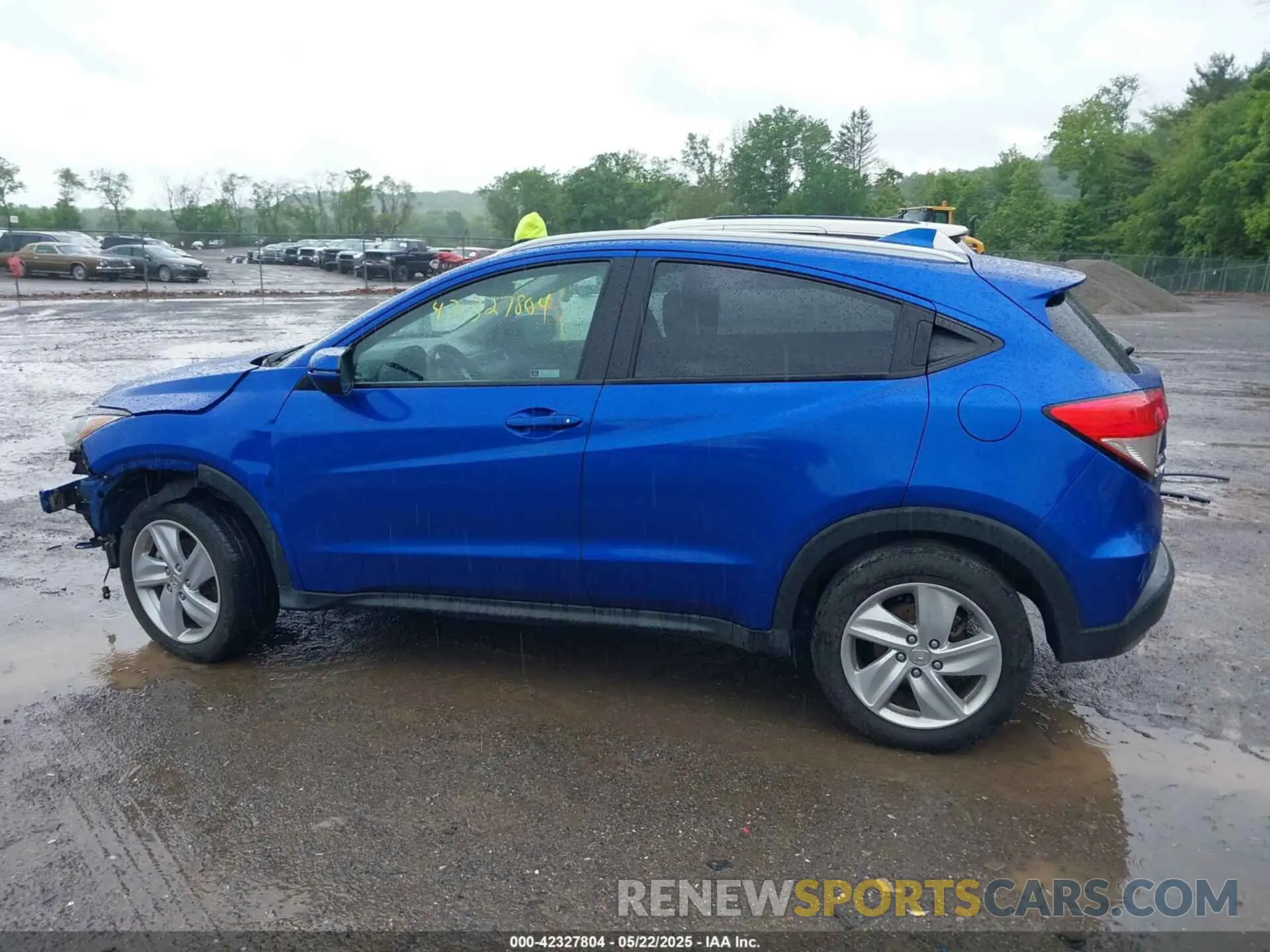 15 fotografías del automóvil dañado 3CZRU6H53KM709725 HONDA HR-V 2019